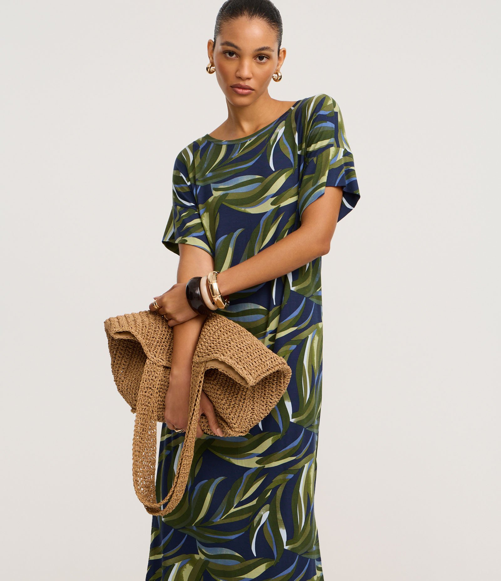 Vestido Reto Midi em Viscolycra com Estampa Folhagem Azul Escuro/Verde 2