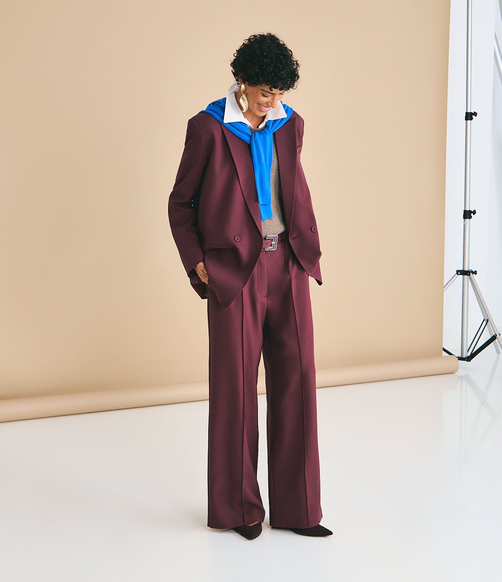 Calça Wide Leg em Alfaiataria com Cós Liso e Pregas Frontais Vermelho 1