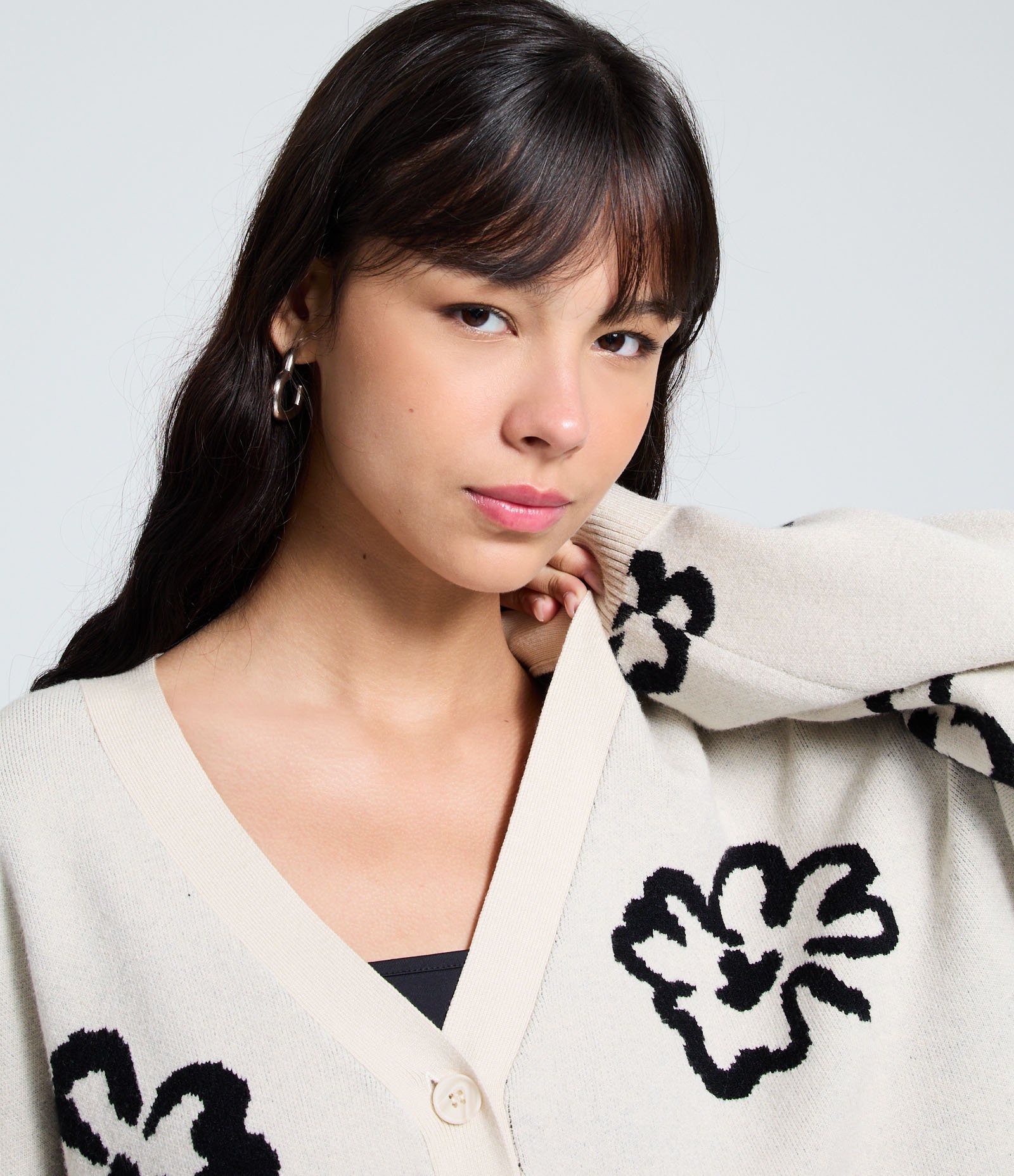 Cardigan em Jacquard com Botões e Flores Bege Claro 3