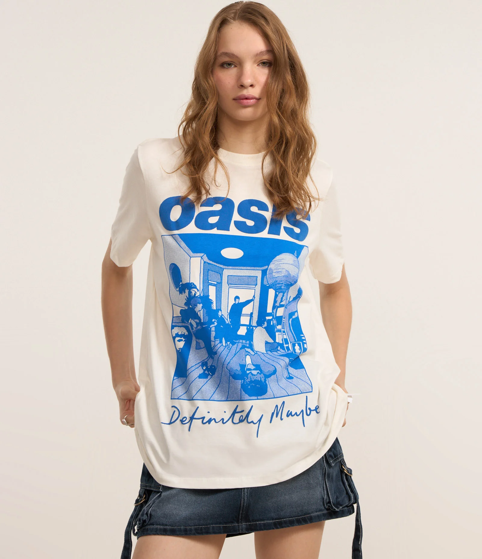 Camiseta T-shirt em Algodão com Estampa Oasis Branco 3