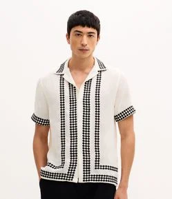Camisa com Textura Telada e Listras