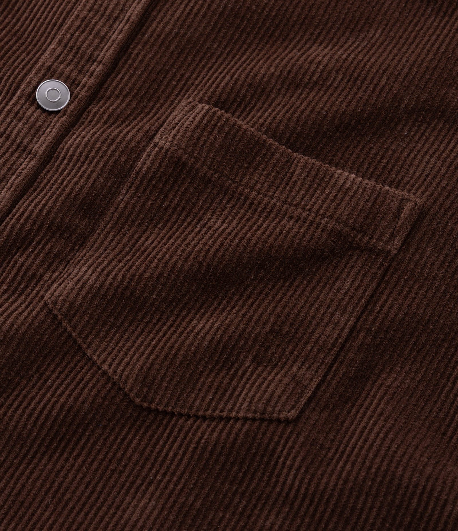 Camisa em Veludo com Bolso no Peito e Abotoamento Marrom Escuro 8