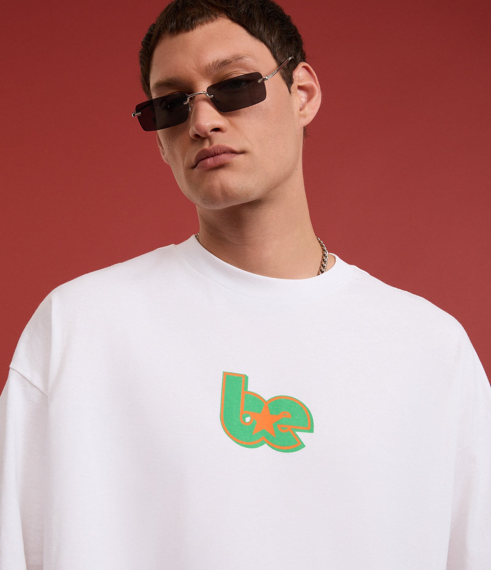 Camiseta Oversized em Algodão com Estampa Frente e Costas Billie Eilish Branco 7