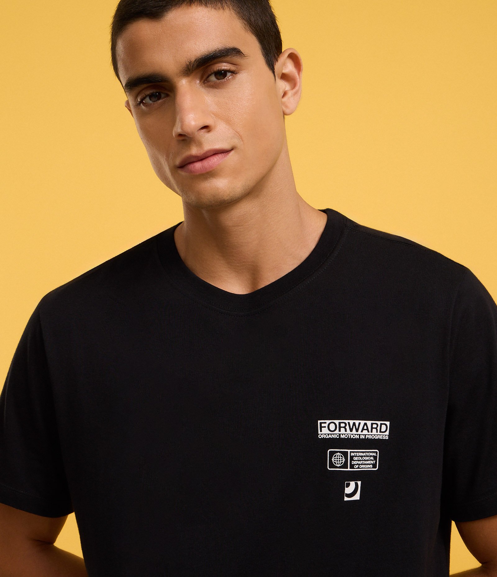 Camiseta Comfort em Algodão com Estampa Frente e Costas Mapa Topográfico Preto 5