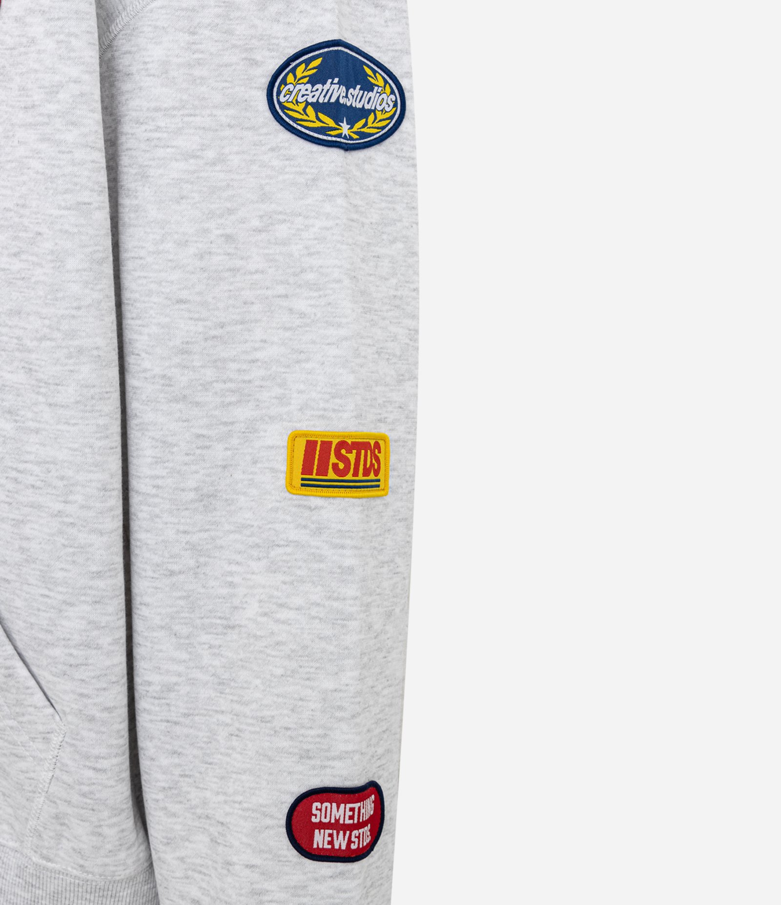 Casaco Boxy em Moletom com Fundo Mescla e Patch Bordados Cinza 9