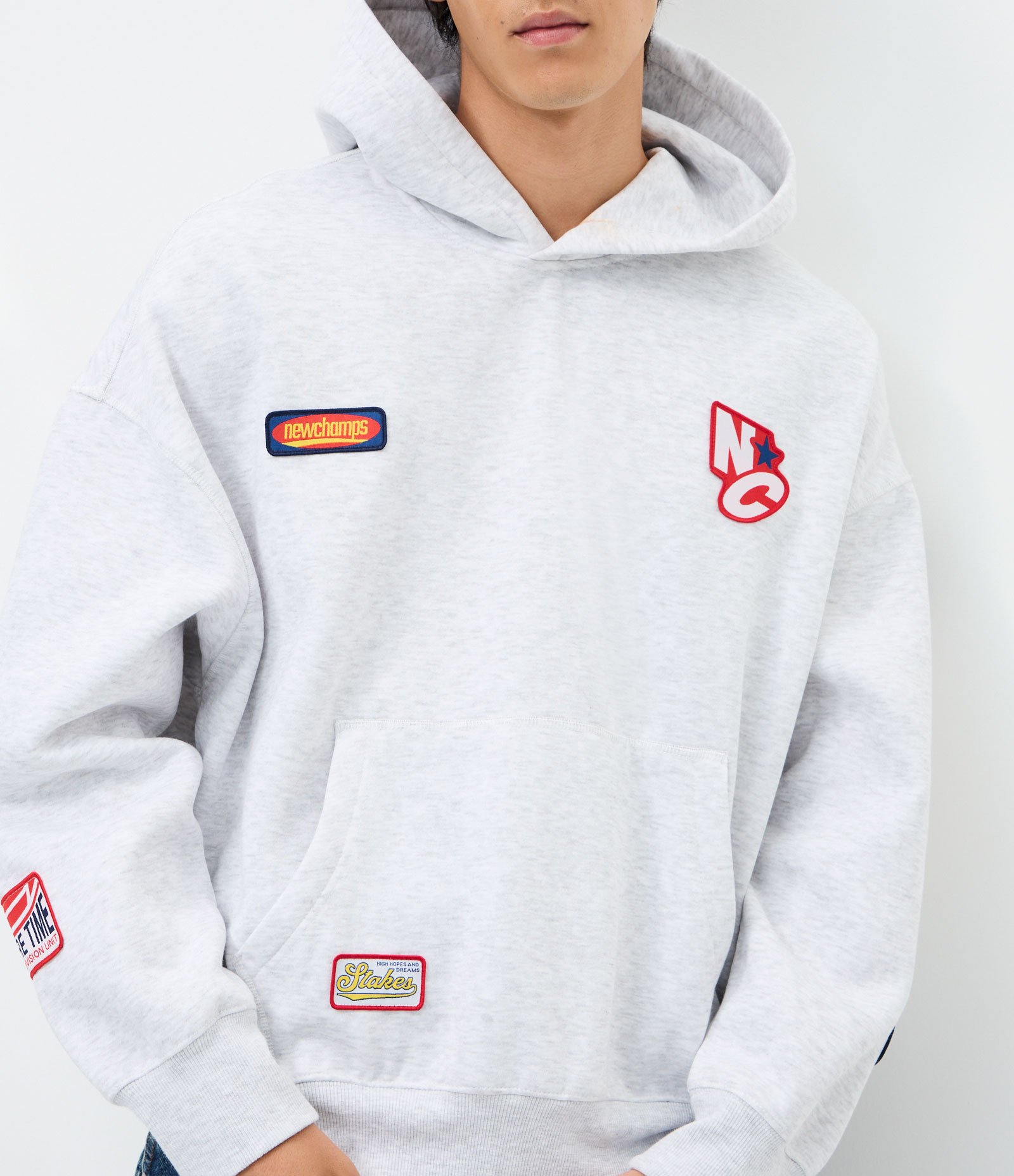 Casaco Boxy em Moletom com Fundo Mescla e Patch Bordados Cinza 3