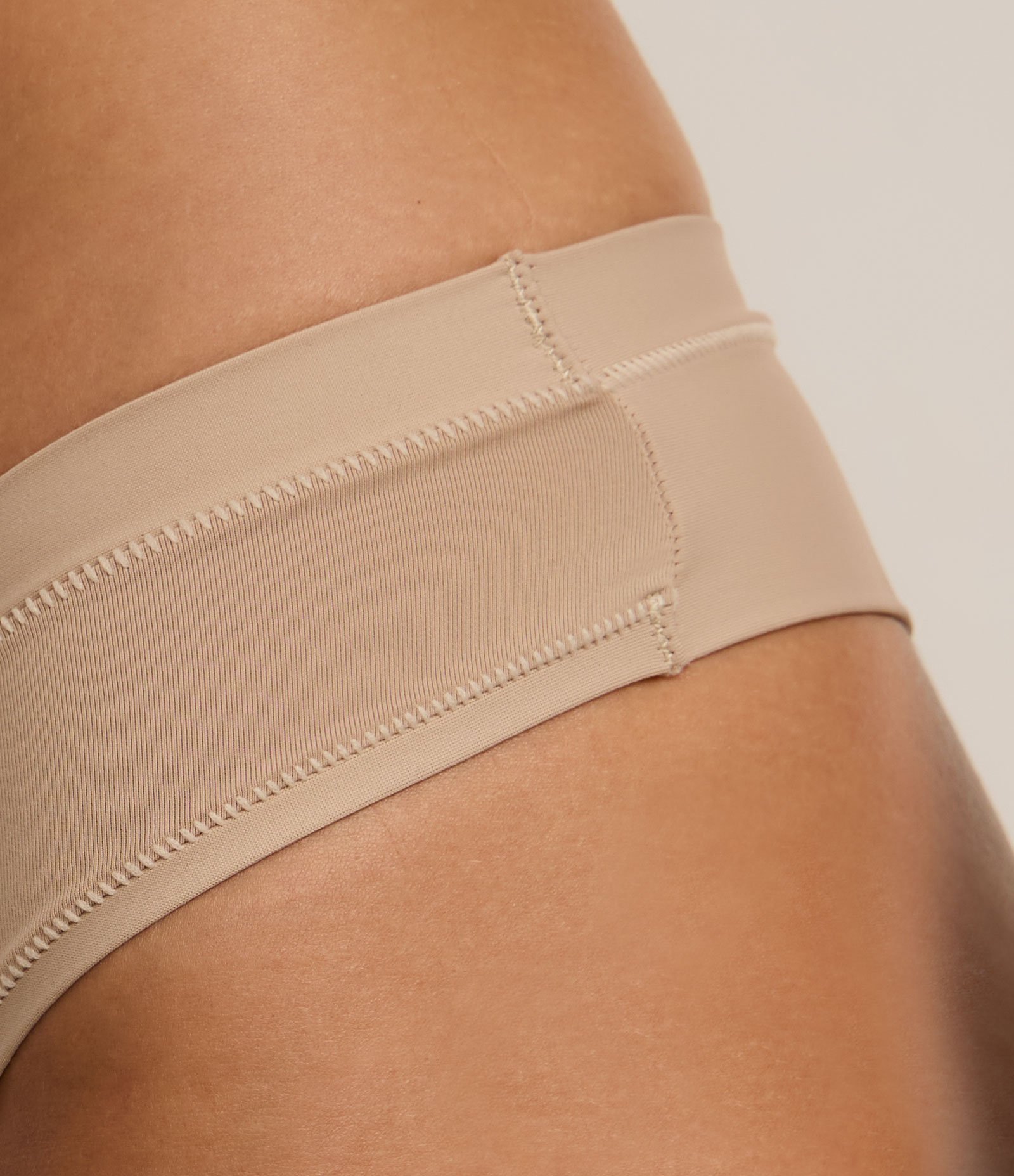 Kit 03 Calcinhas Biquíni em Microfibra com Fio Duplo Preto/Bege/Branco 5