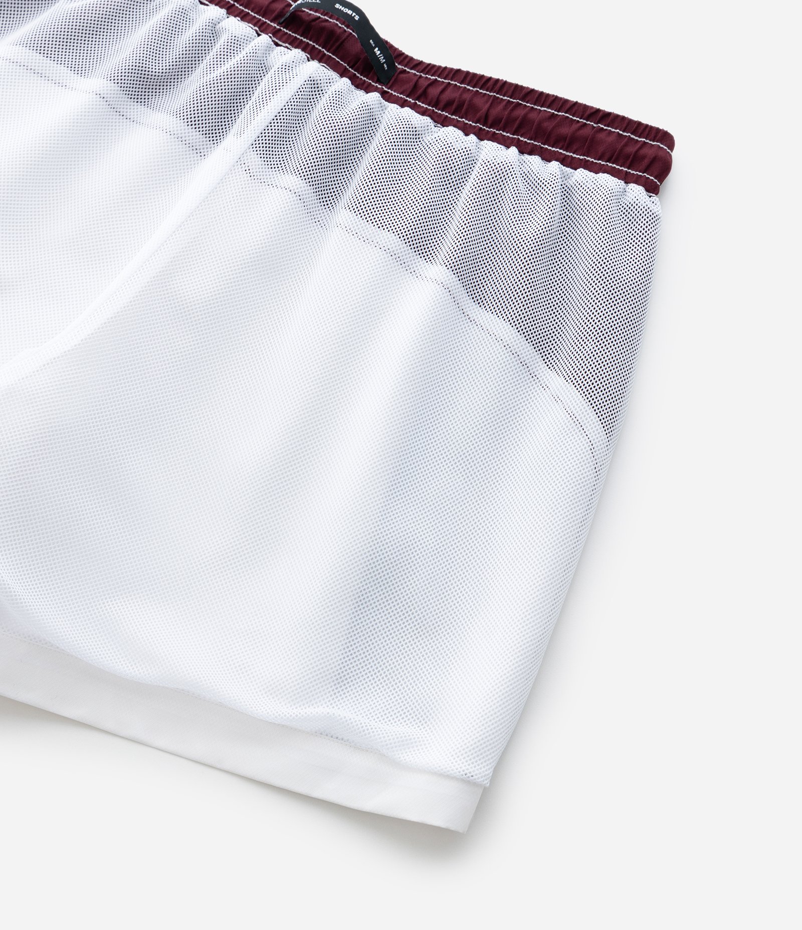 Bermuda Esportiva com Painéis Tricolor Branco 10