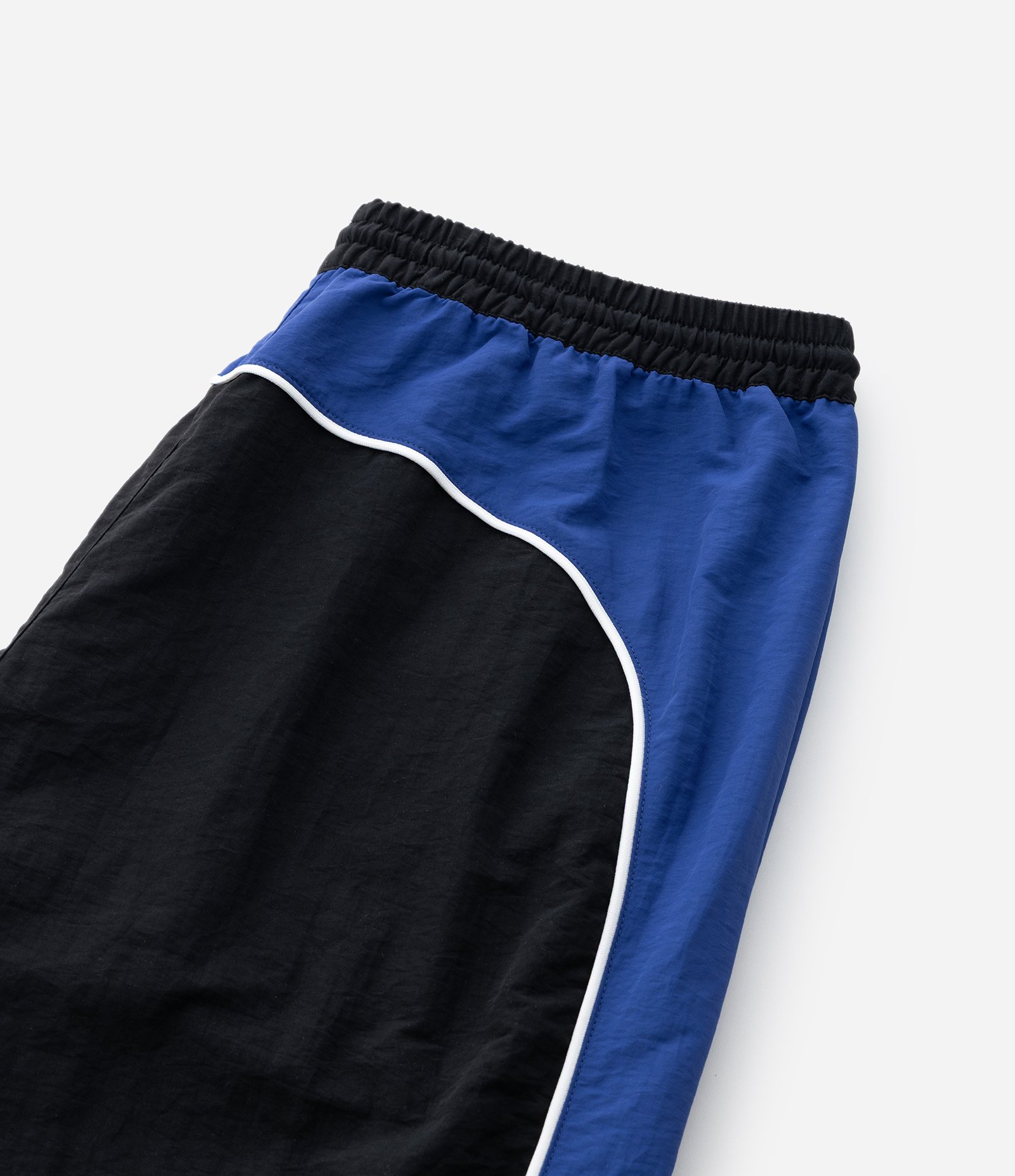 Calça Esportiva Microfibra com Painéis Laterais Preto 8