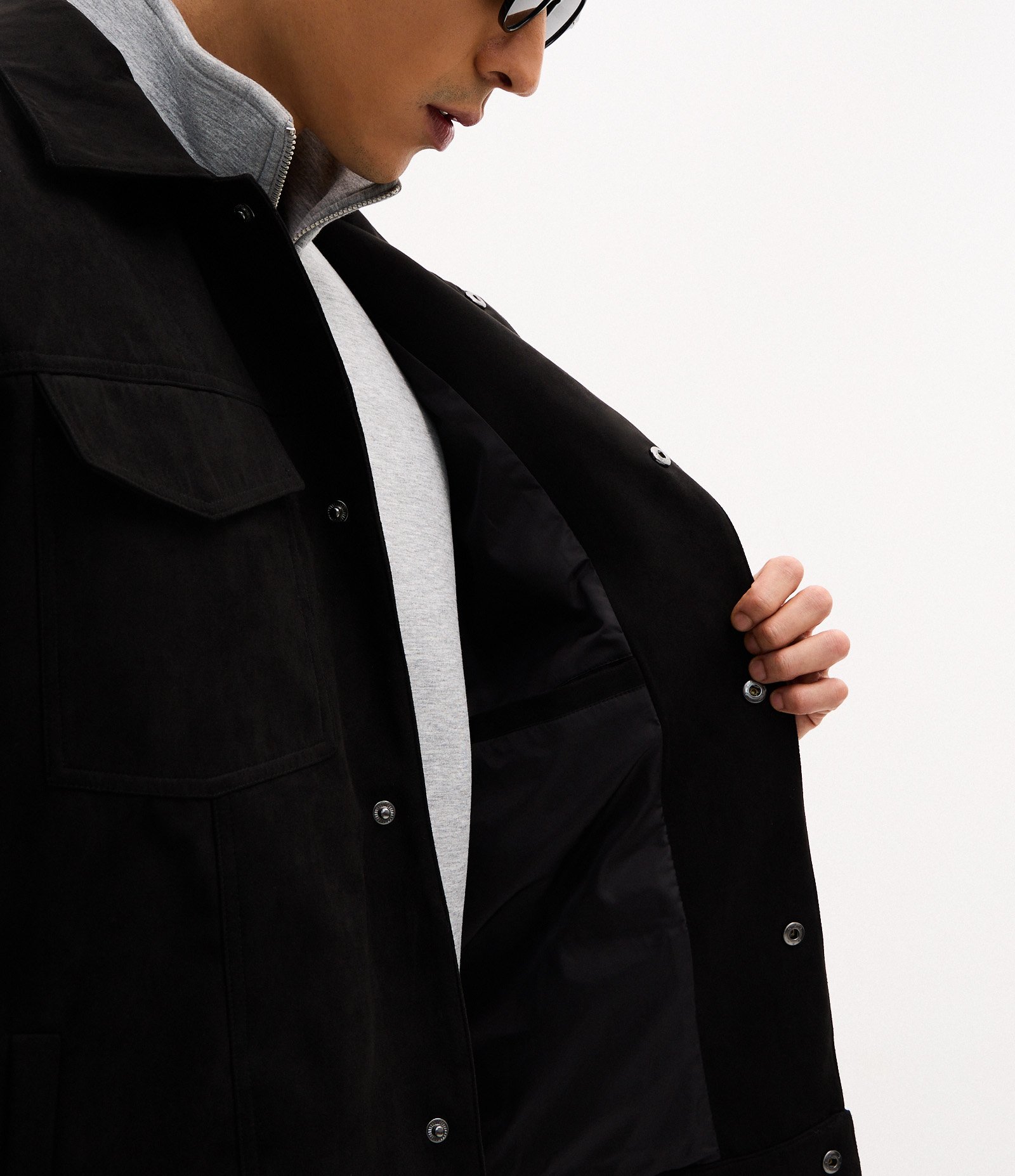 Jaqueta Trucker em Suede com Botões Preto 3