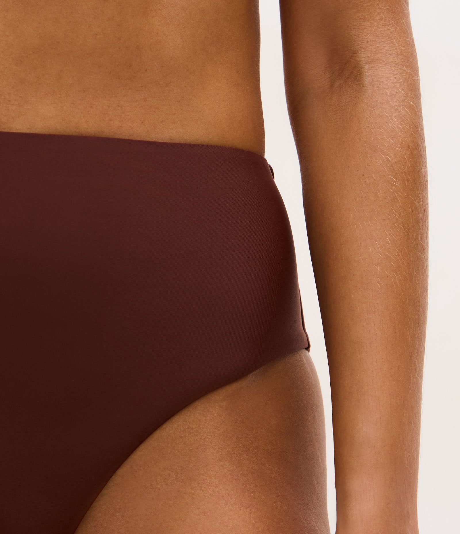 Biquíni Calcinha Hot Pant Empina Bumbum em Microfibra Marrom 3
