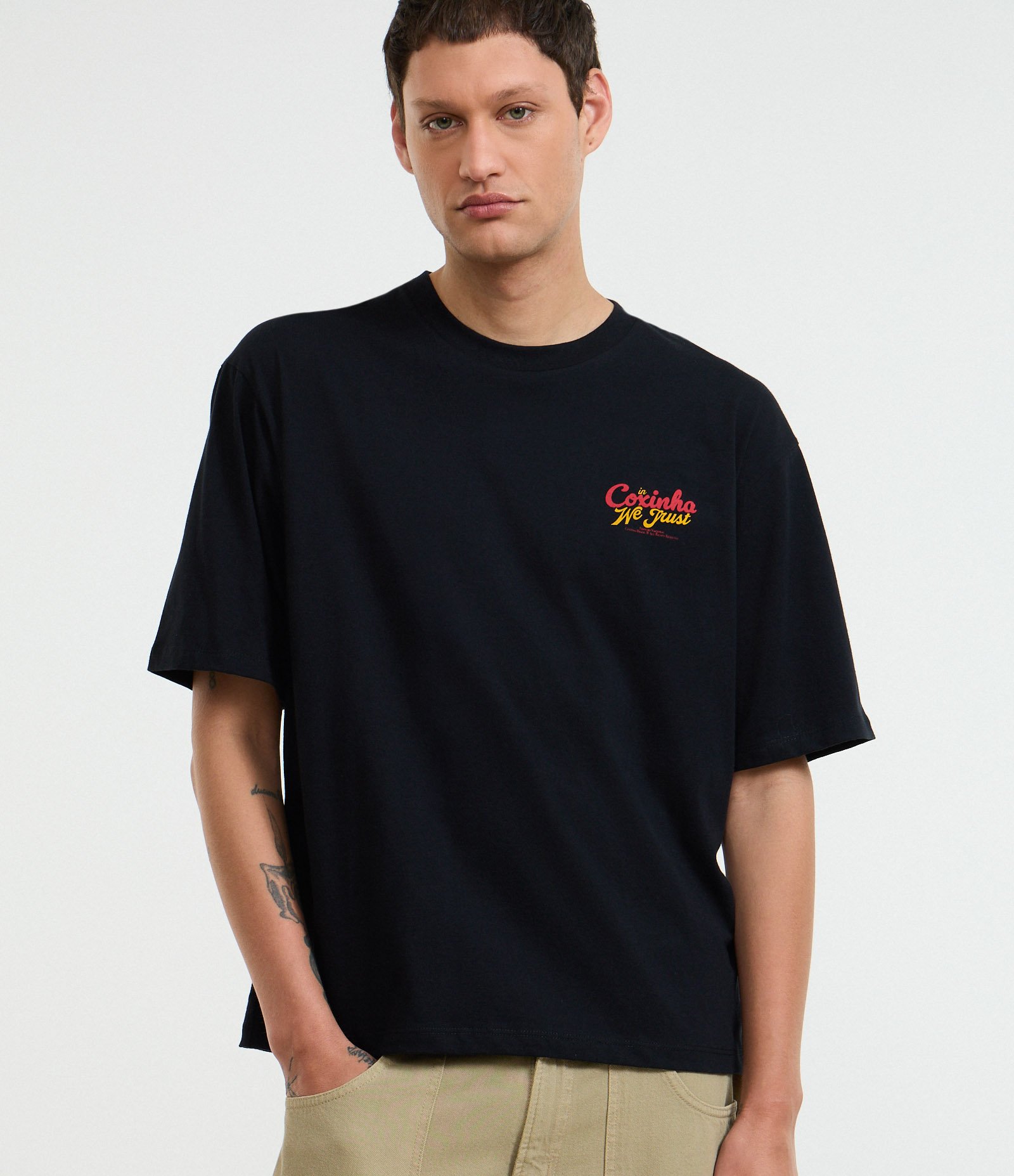 Camiseta Boxy em Algodão com Estampa Lettering Coxinha Preto 5