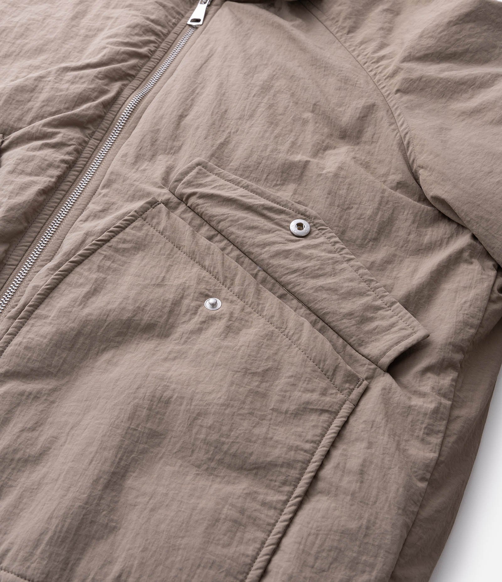 Jaqueta Bomber em Poliamida com Bolsos Bege 8