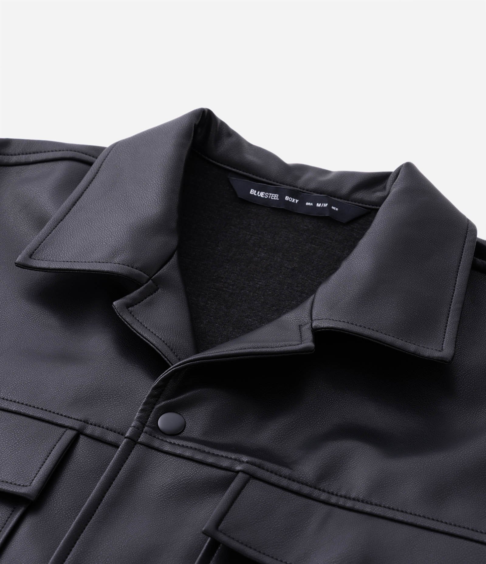 Camisa Manga Curta em PU com Bolsos Frontais Preto 9