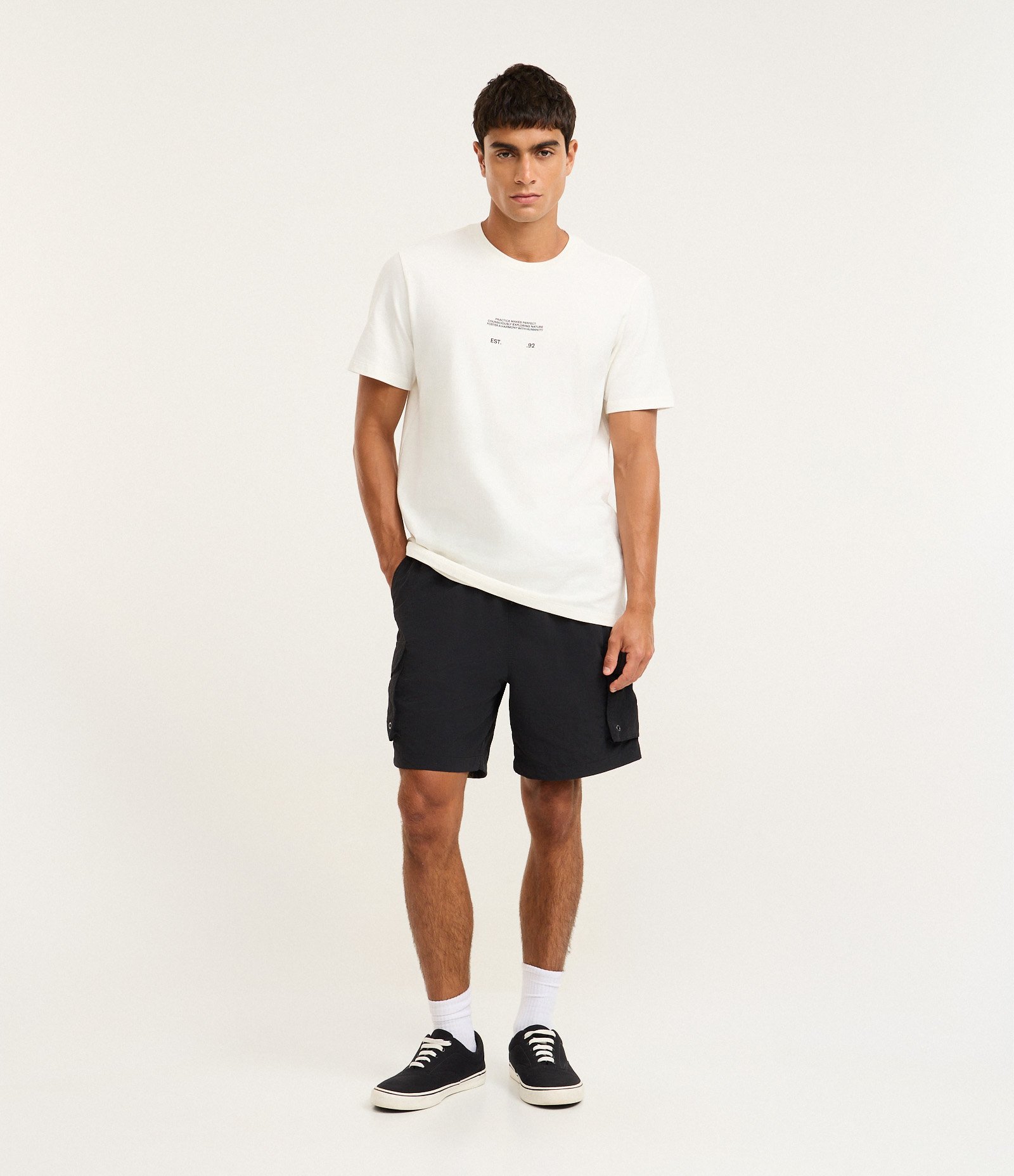 Camiseta Comfort em Algodão com Estampa de Pedras e Lettering Feel Balanced Branco 2