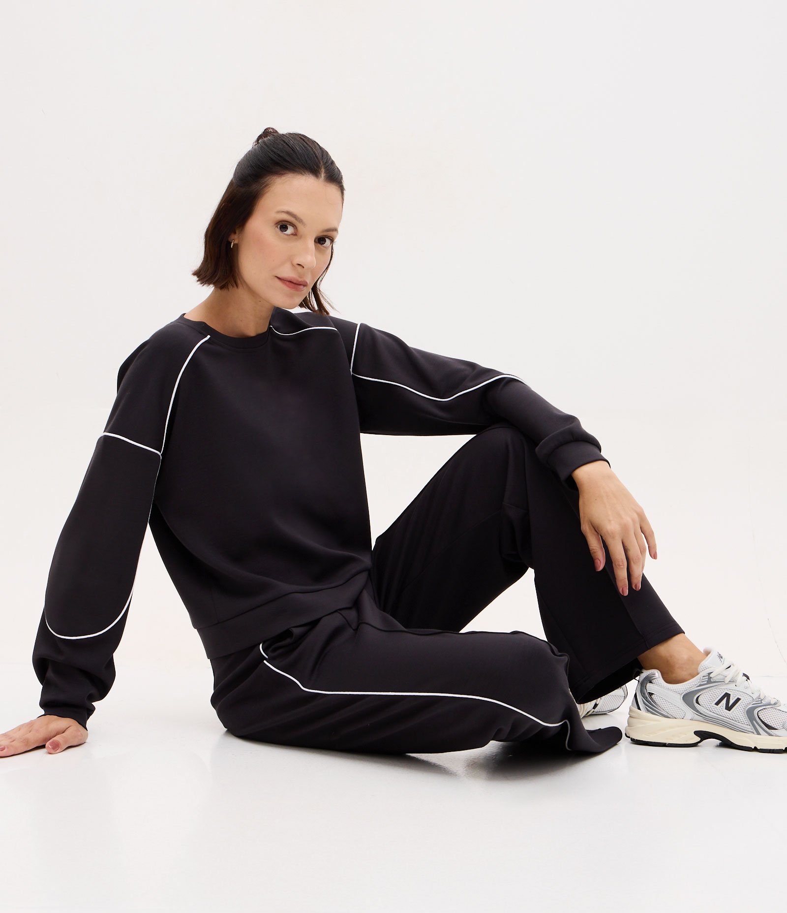 Blusão Esportivo Oversized em Modal com Friso Contrastante Cinza Escuro 1