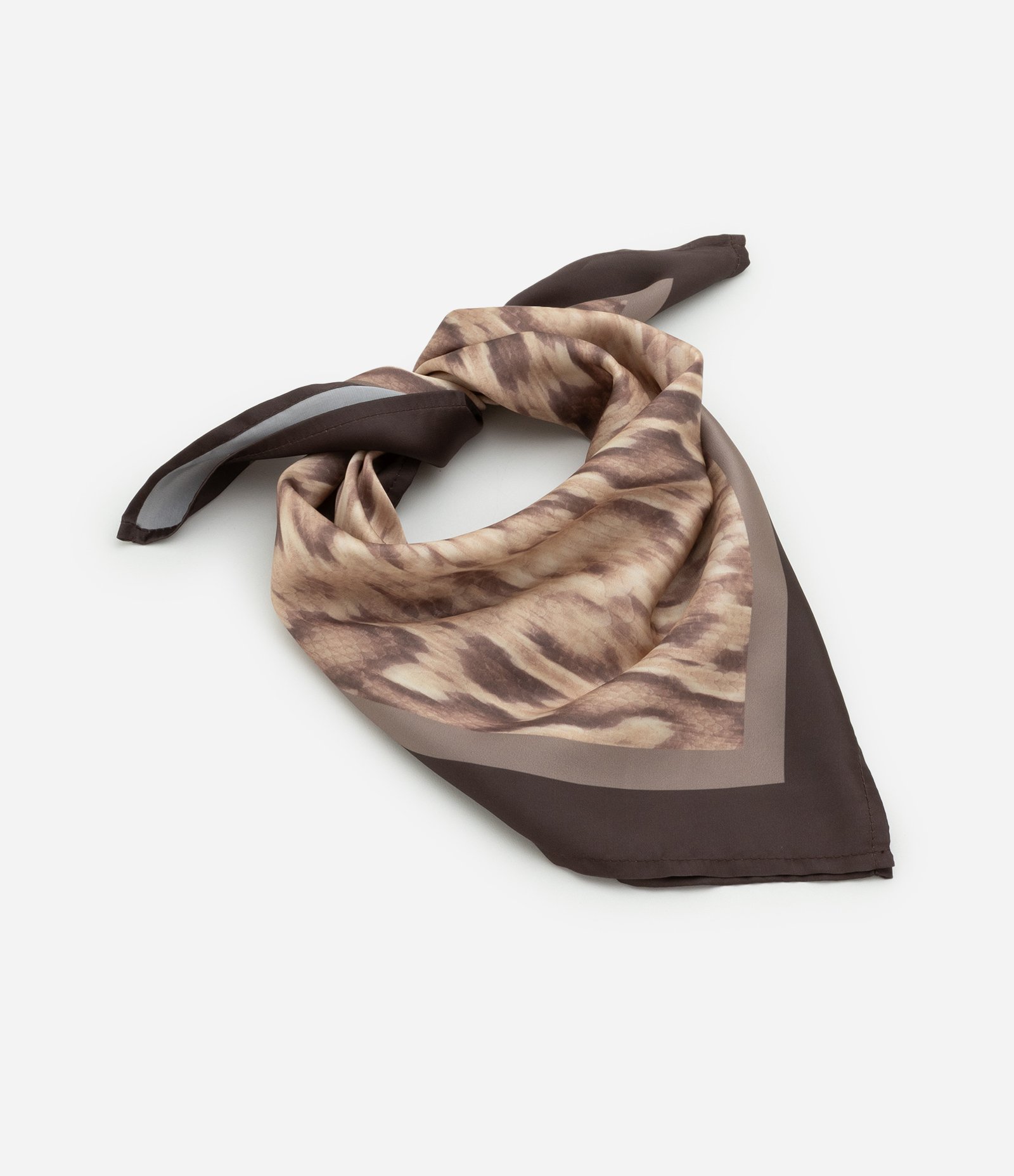 Lenço Quadrado em Cetim com Estampa Animal Print Cobra Marrom 2