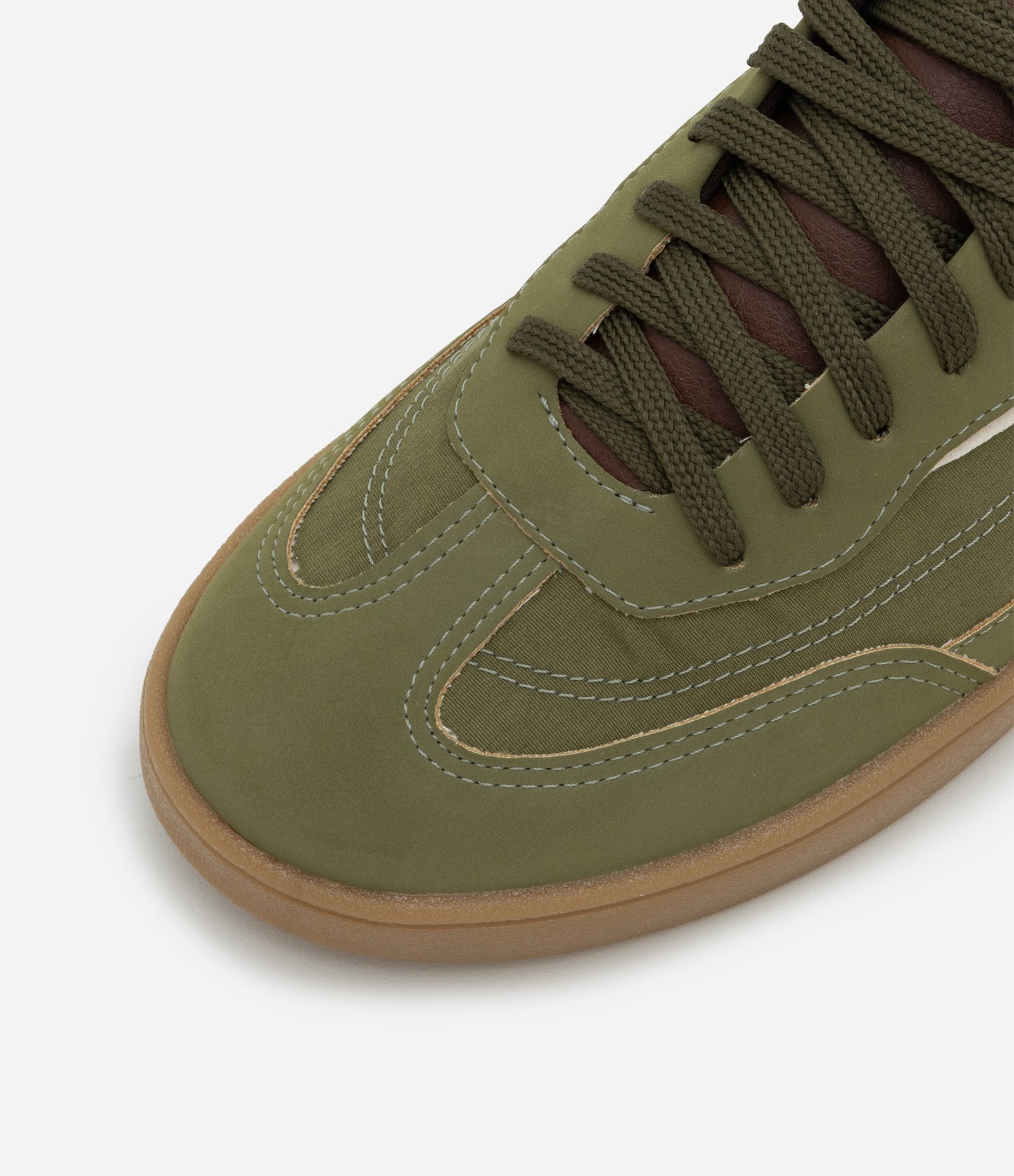 Tênis Estilo Chuteira com Recortes Contrastantes Verde 4