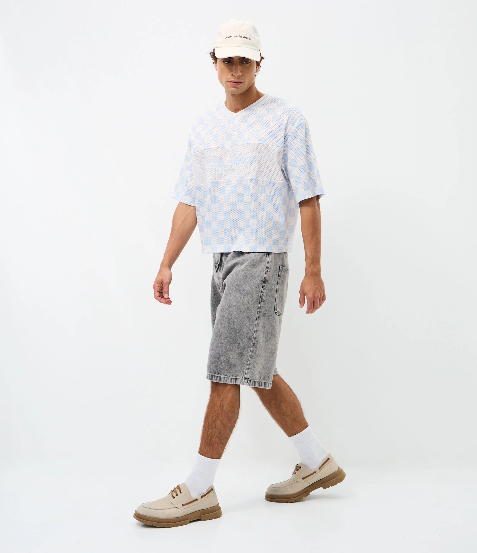 Camiseta Boxy Cropped em Mesh Quadriculado com Lettering Bordado Azul 2