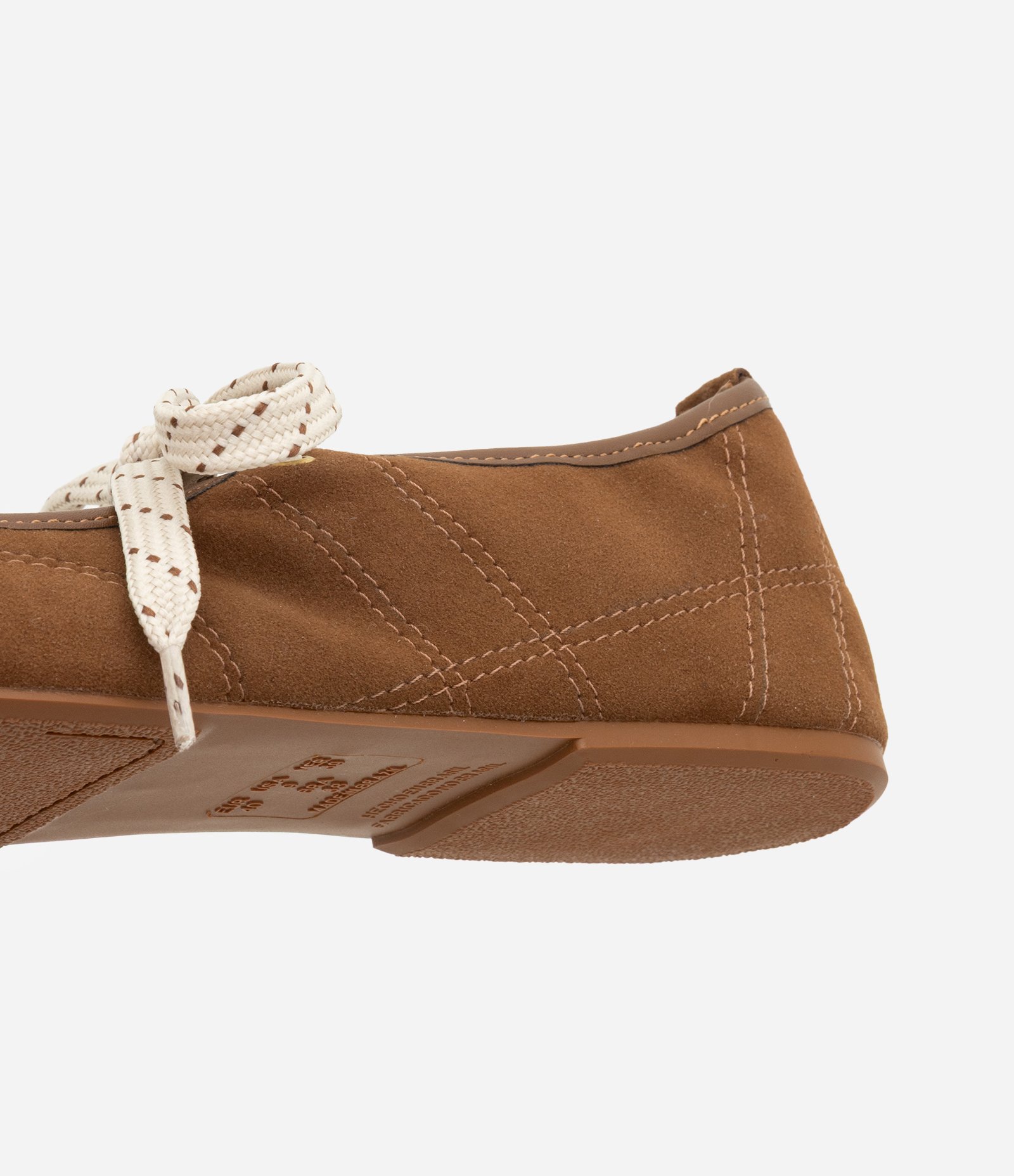 Tênis Chuteira com Detalhes Contrastantes e Cadarço Marrom 3