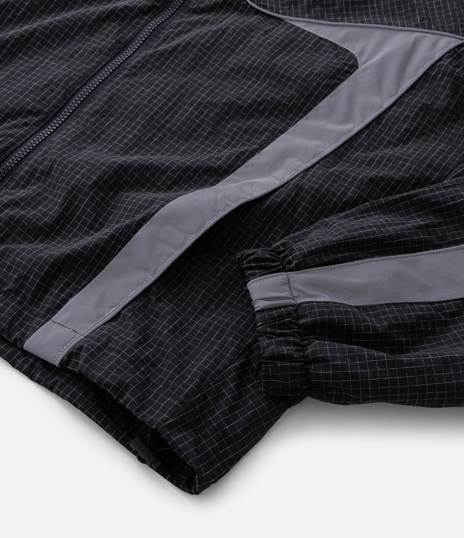 Jaqueta Leve Tecnologico Liso Quadriculado com Painéis Refletivos Preto 11