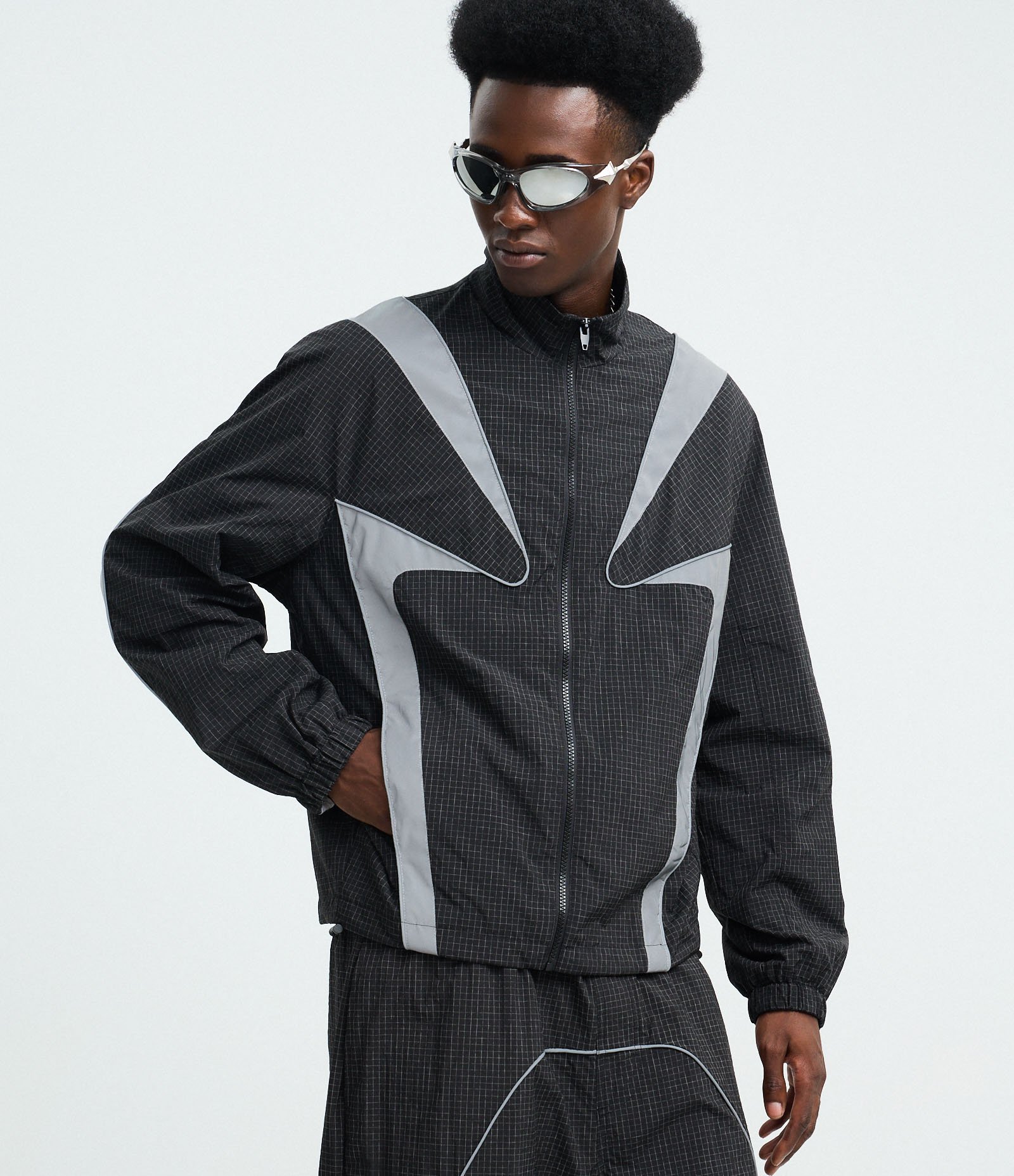 Jaqueta Leve Tecnologico Liso Quadriculado com Painéis Refletivos Preto 1