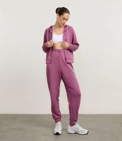 Jaqueta Esportiva com Modal e Bolso Canguru