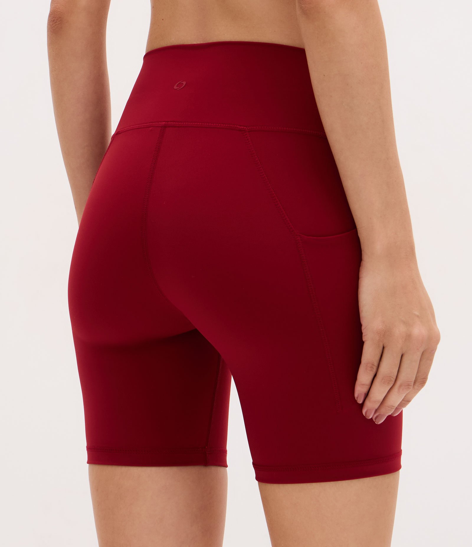 Bermuda Esportiva em Microfibra com Bolso Funcional Vermelho 4