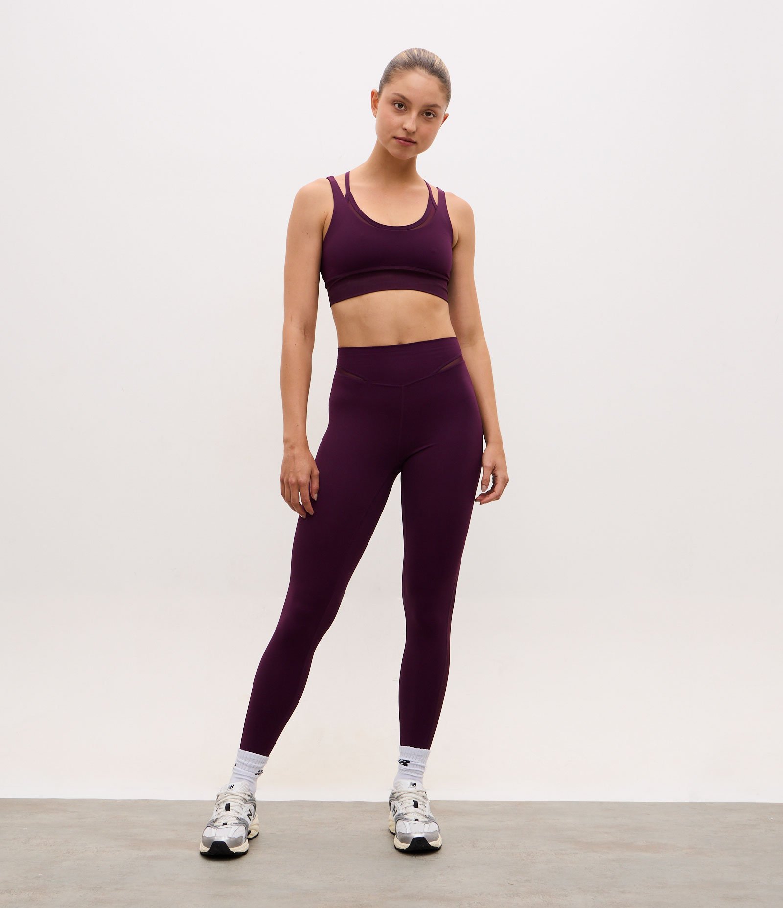 Calça Legging Esportiva em Poliamida com Detalhe no Cós Roxo 1