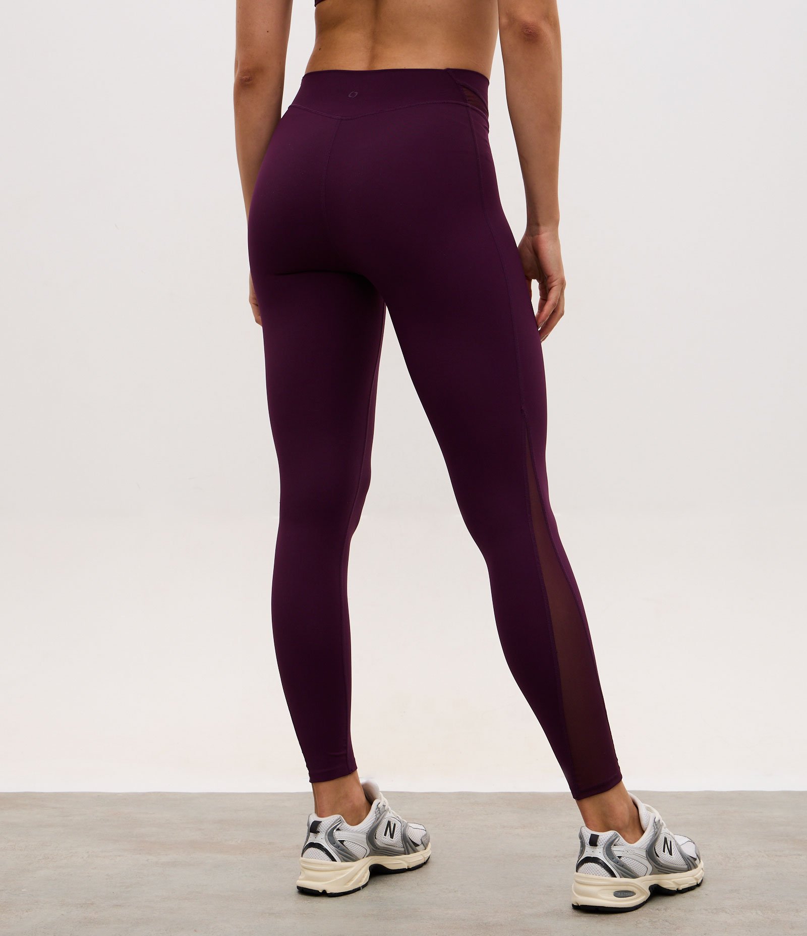 Calça Legging Esportiva em Poliamida com Detalhe no Cós Roxo 4