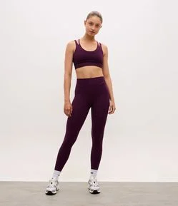 Calça Legging Esportiva em Poliamida com Detalhe no Cós