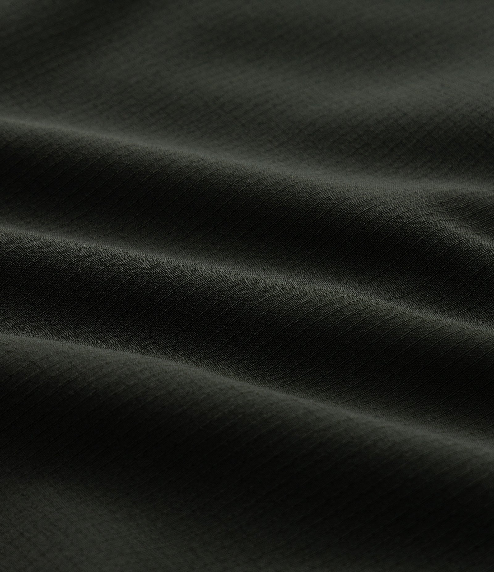 Bermuda Cargo Reta em Ripstop com Bolso Lateral Verde Escuro 9