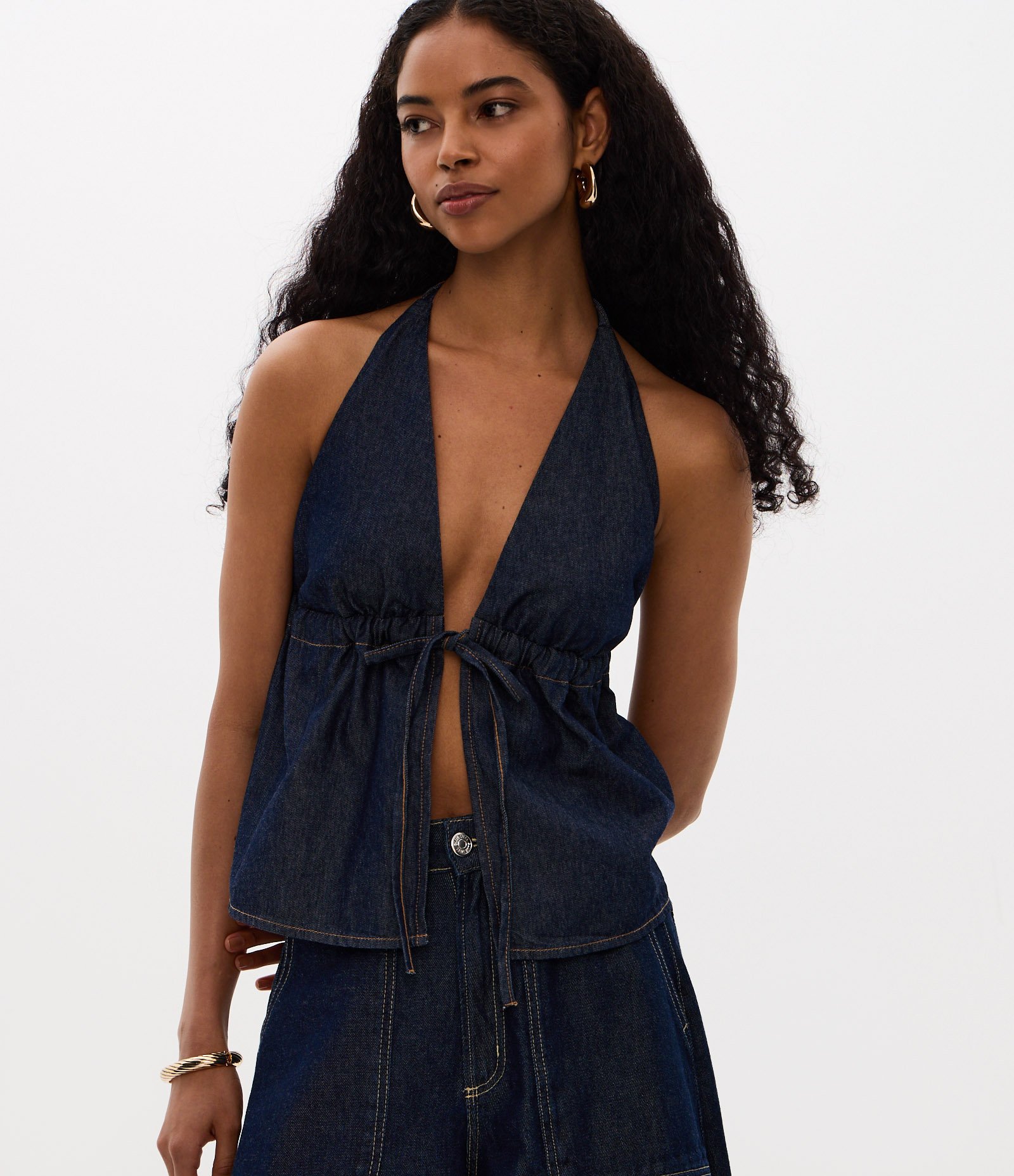 Blusa Frente Única em Jeans com Laço Frontal Azul 2