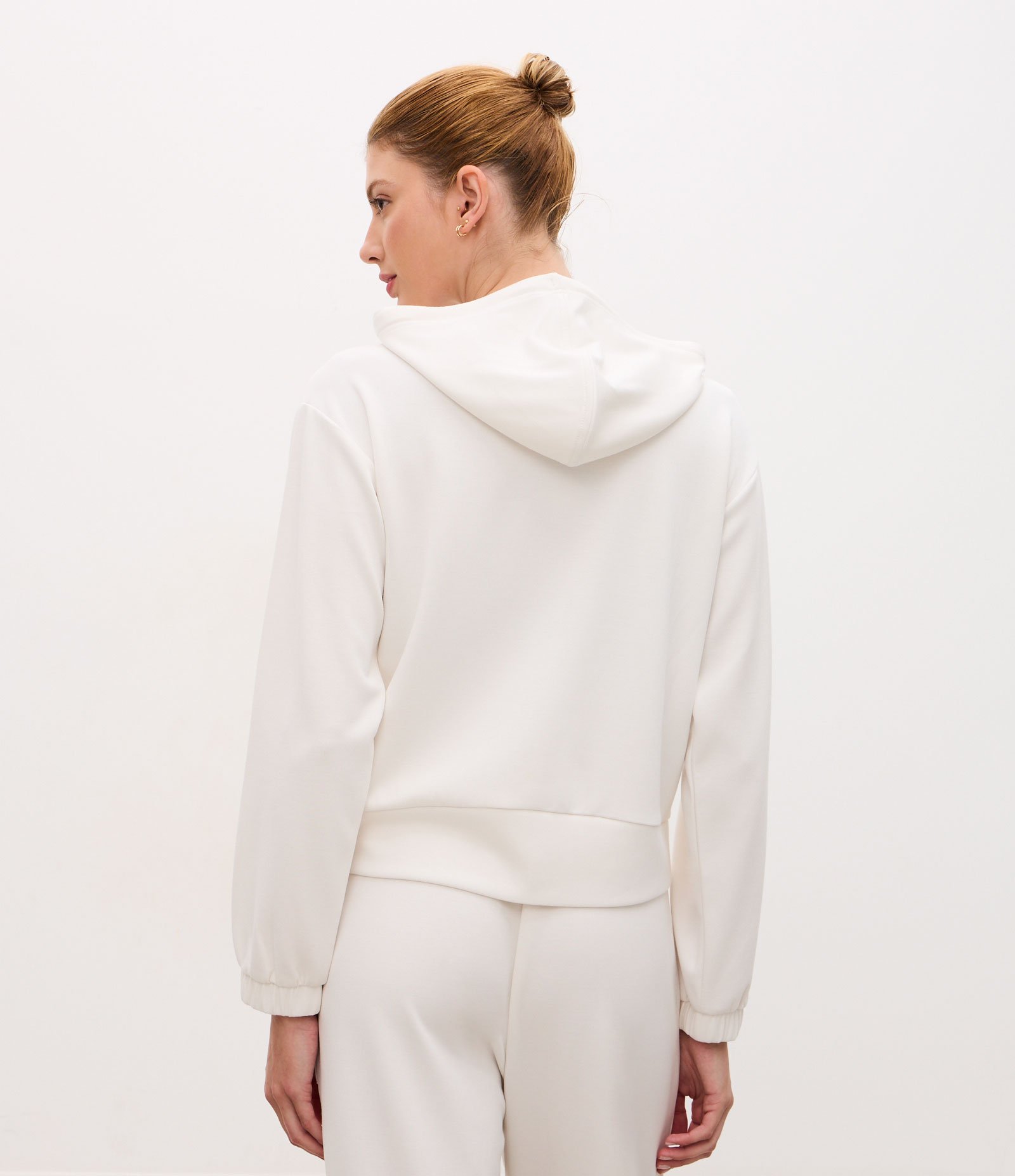 Jaqueta Esportiva Regular em Modal com Capuz Off White 4