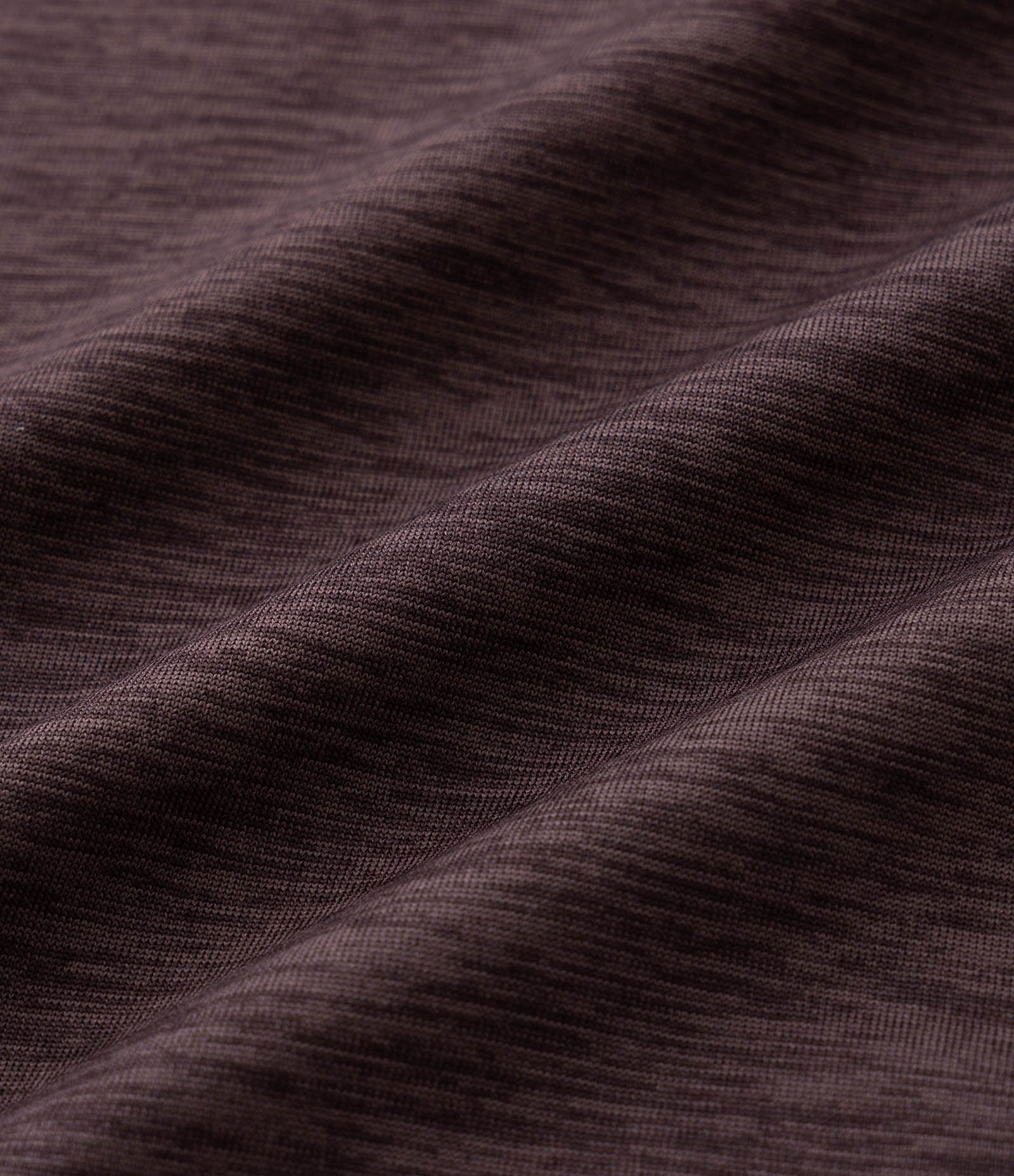 Camiseta Térmica Esportiva com Zíper na Gola e Recortes Marrom 8