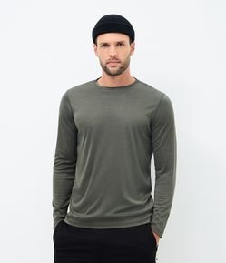 Camiseta Comfort Esportiva com Tecnologia Dry e Proteção UV