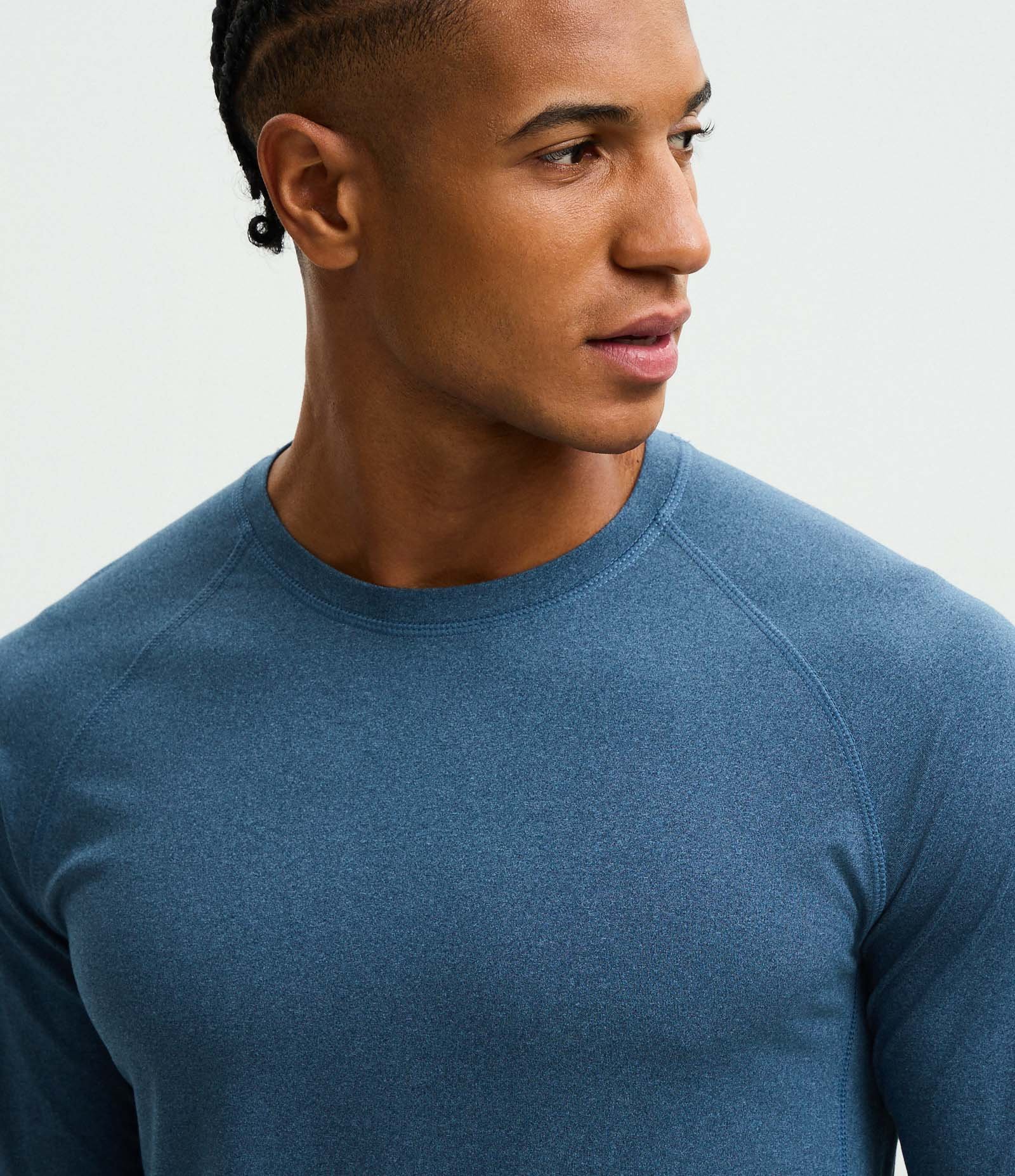 Camiseta Térmica em Manga Longa com Toque Suave e Recortes Azul 4