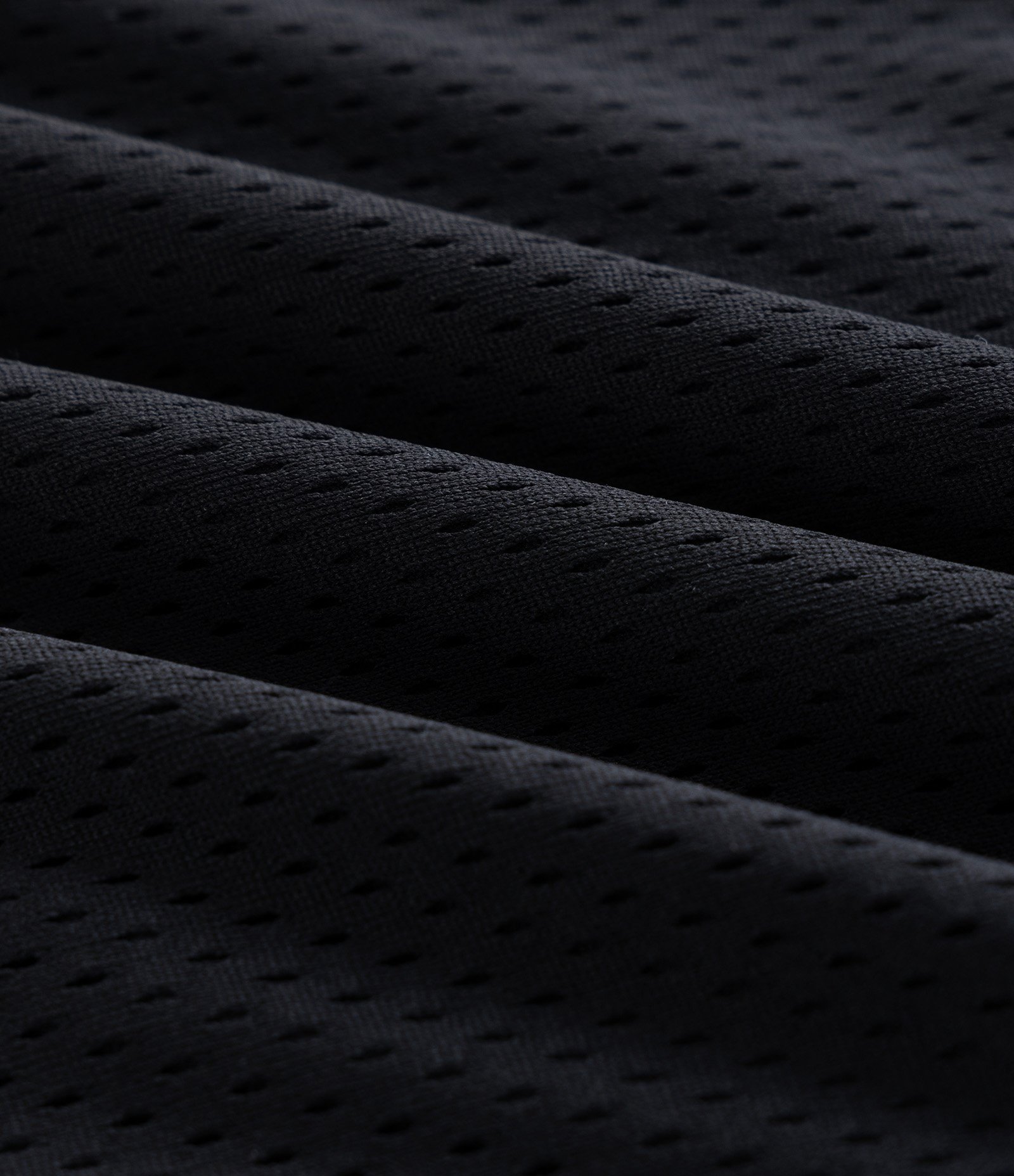 Bermuda com Bordado e Listras Laterais Preto 3