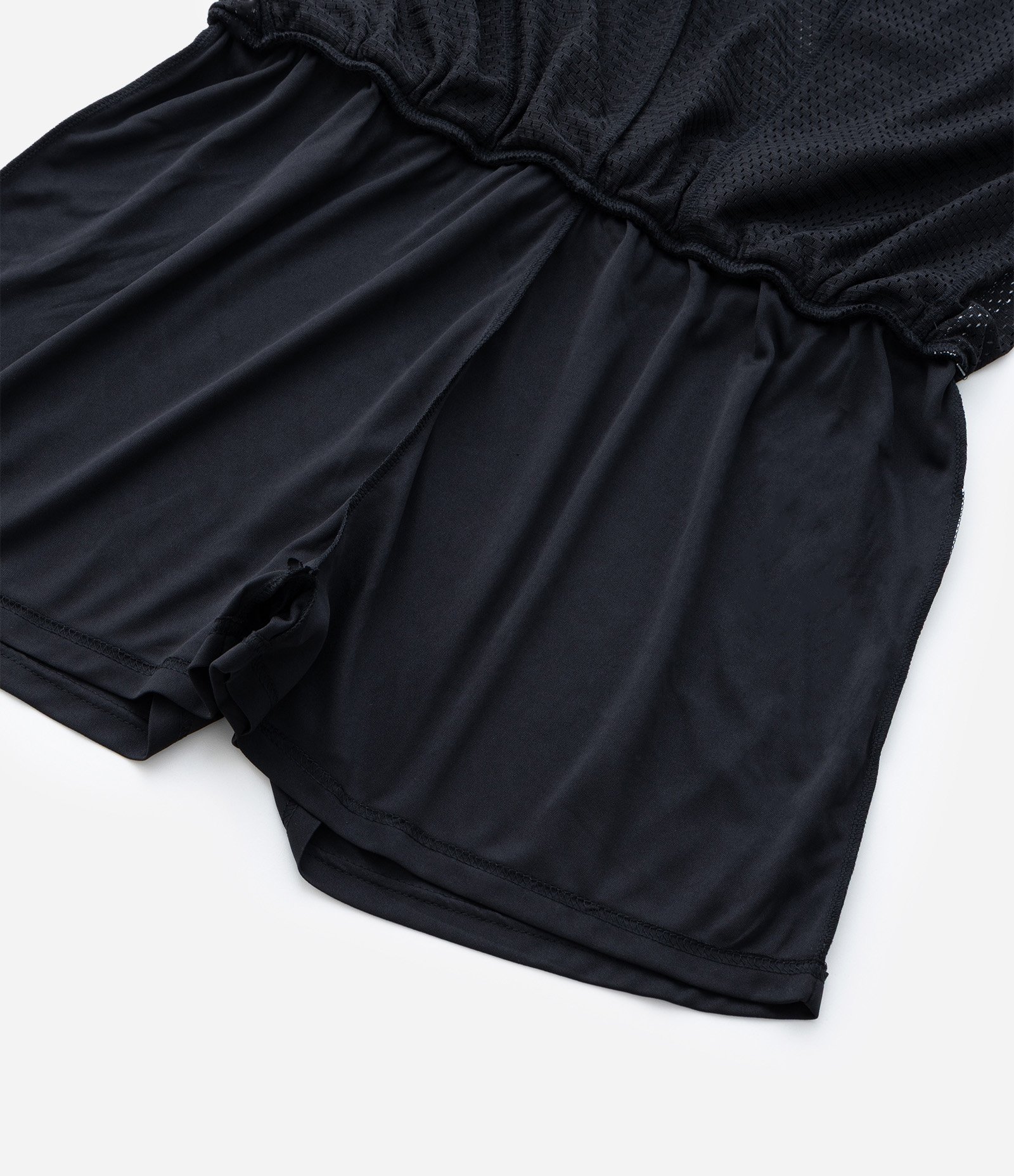 Bermuda com Bordado e Listras Laterais Preto 4