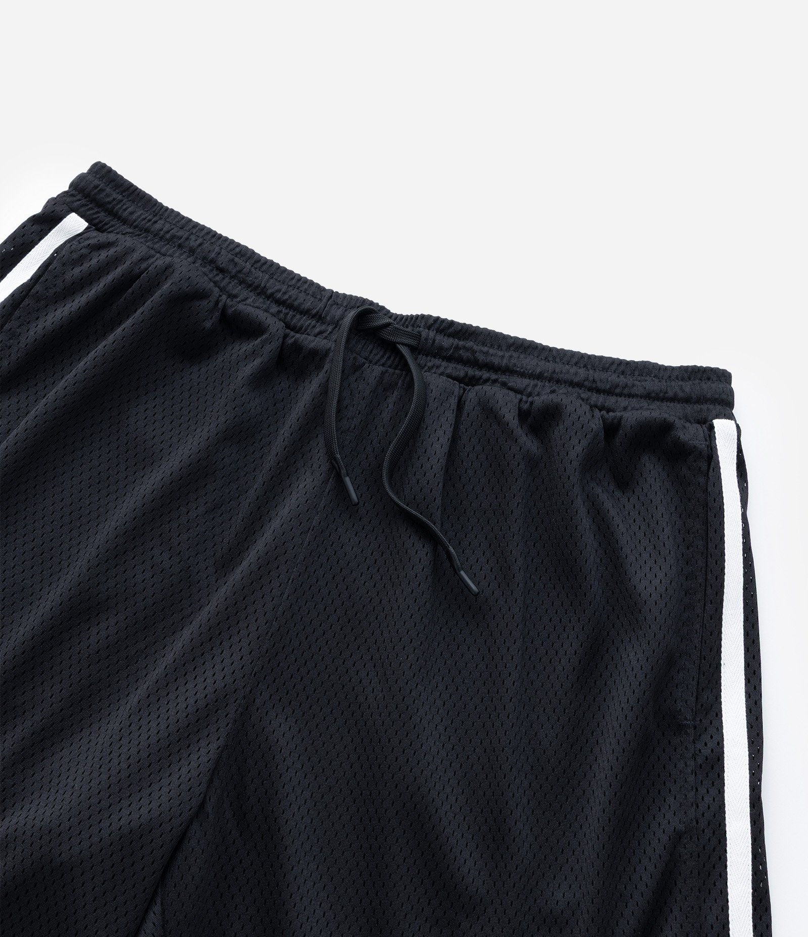 Bermuda com Bordado e Listras Laterais Preto 5