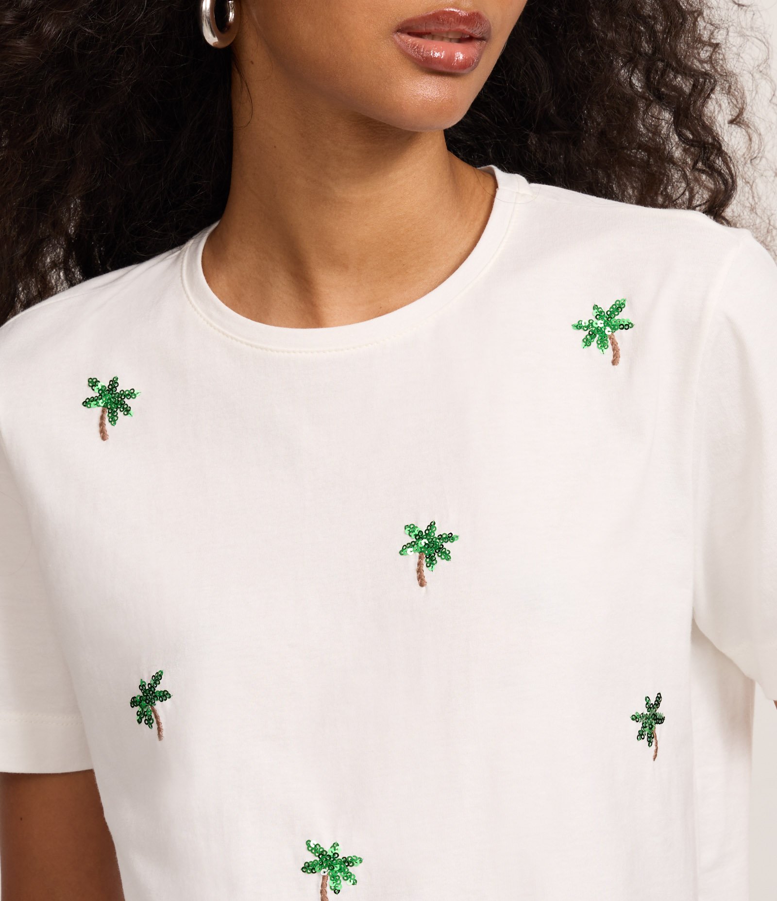 Camiseta em Algodão com Paetê Bordada de Coqueiro Branco 3