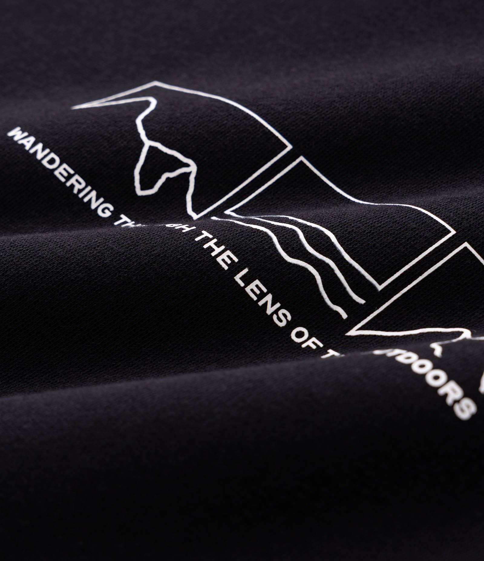 Blusão Comfort em Moletom com Capuz e Estampa Montanha Preto 8