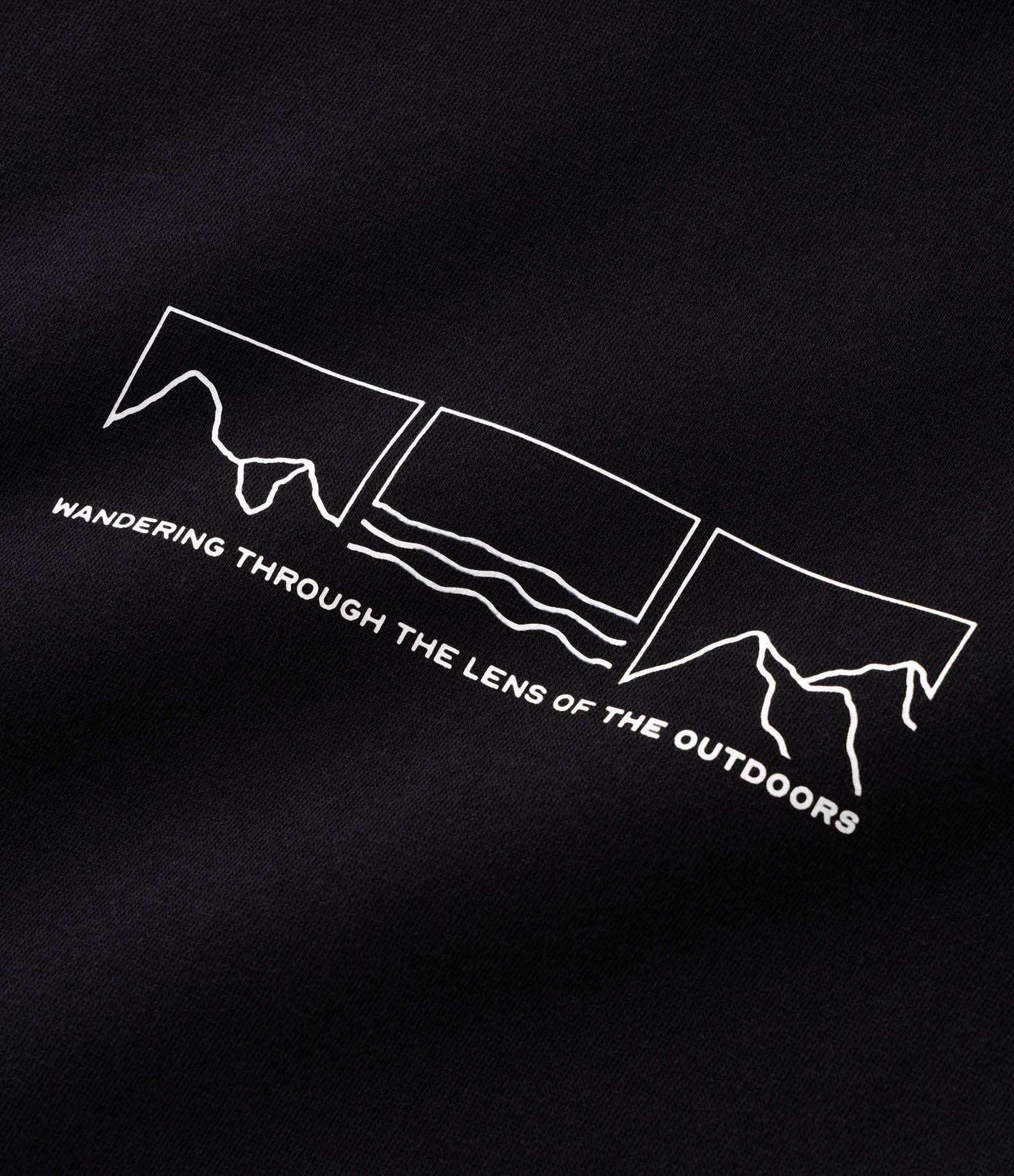 Blusão Comfort em Moletom com Capuz e Estampa Montanha Preto 9