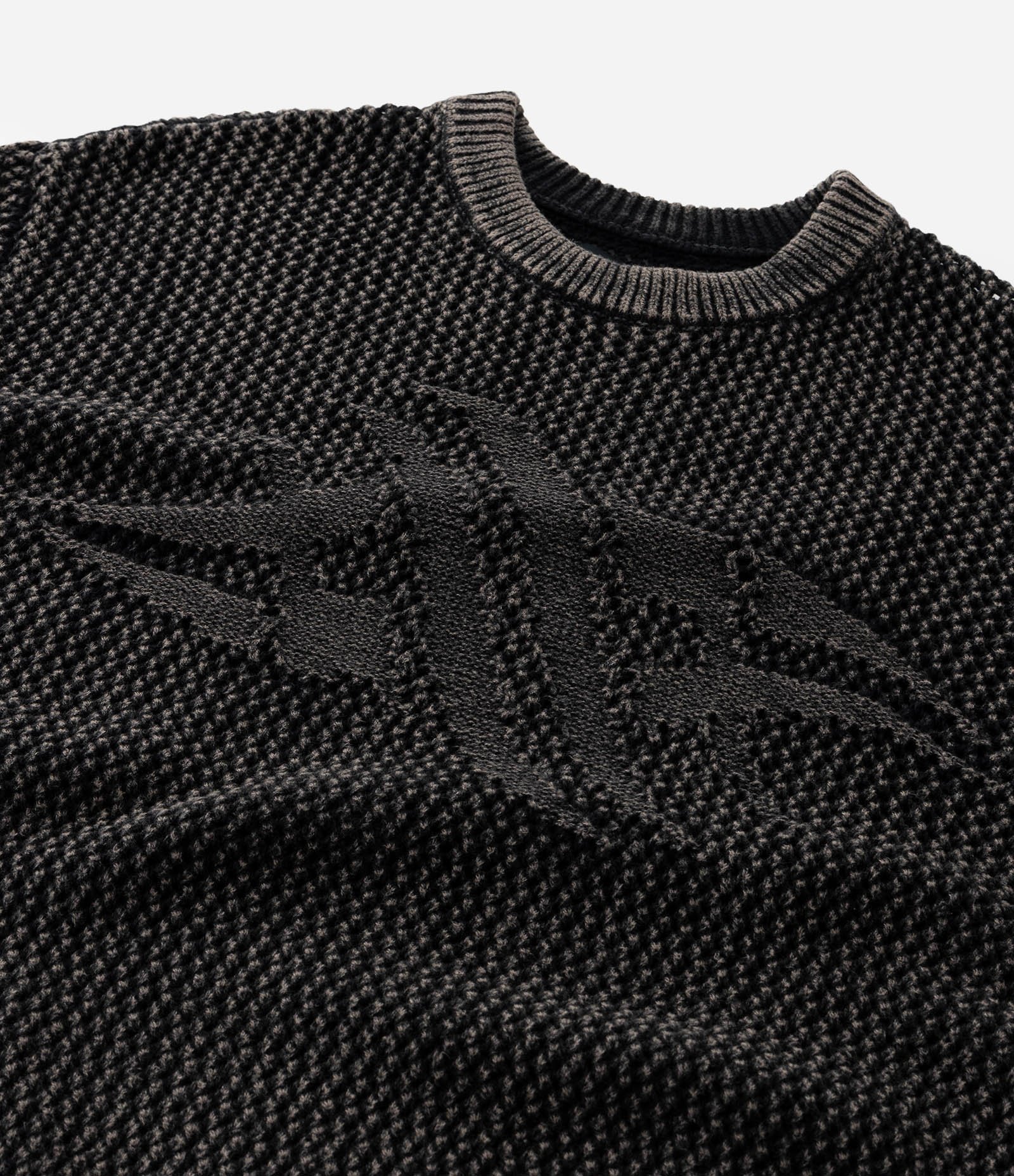 Suéter em Tricô Texturizado com Detalhe Jacquard Localizado Cinza Metalizado 8