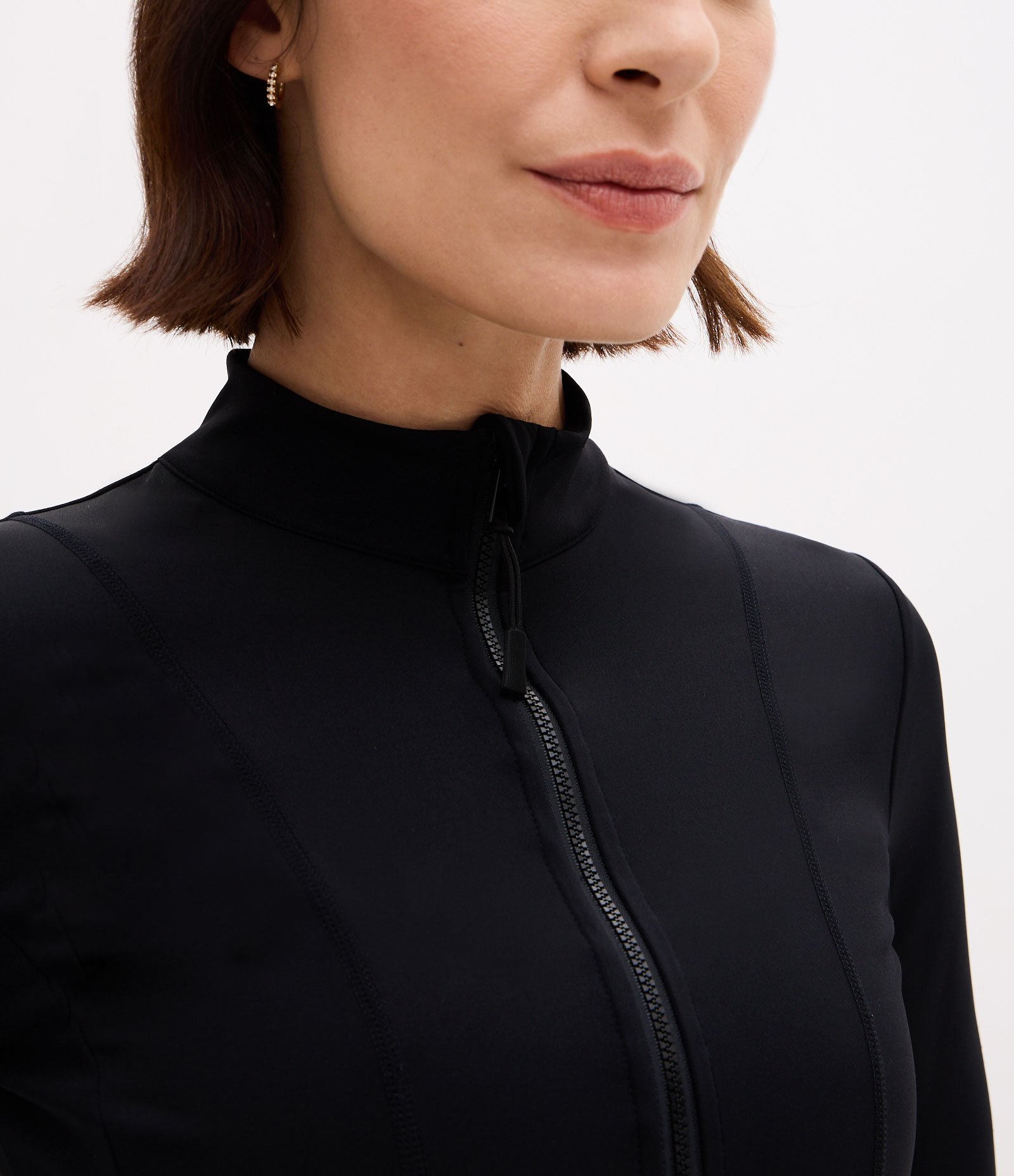 Jaqueta Esportiva em Microfibra com Zíper e Bolsos Preto 3