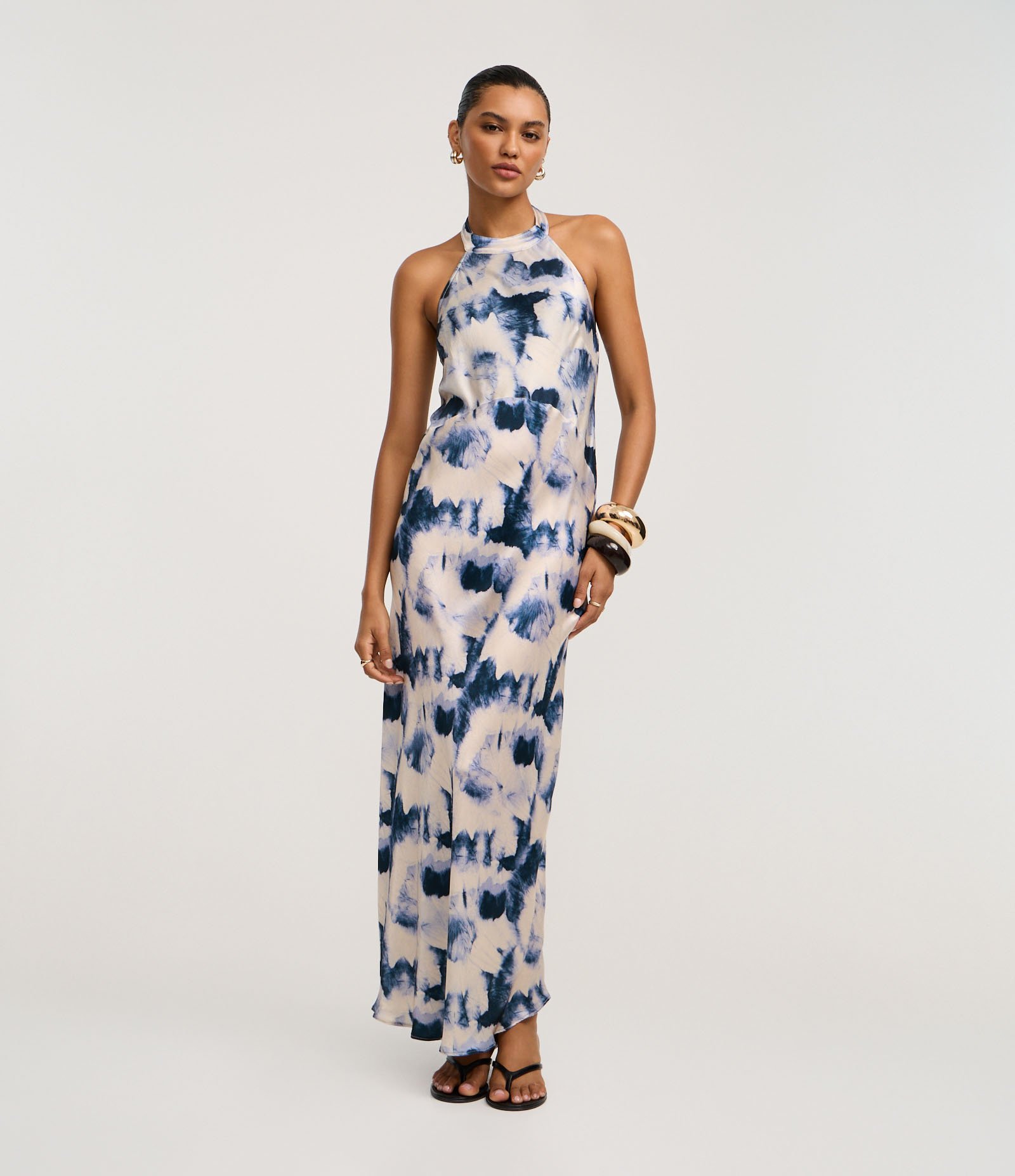 Vestido Slip Longo em Cetim com Estampa Abstrata Azul/Off White 1