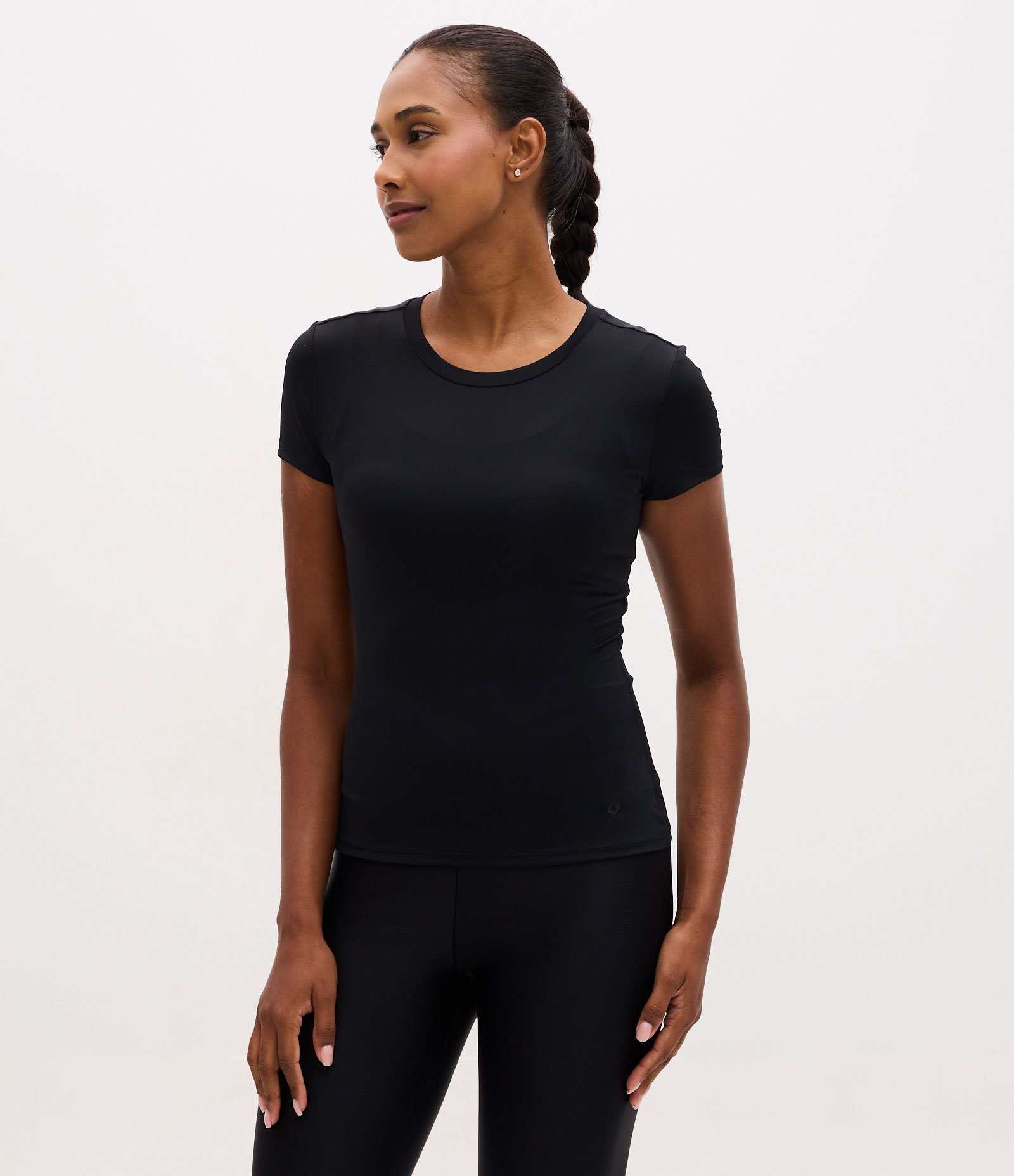 Camiseta Esportiva em Microfibra com Manga Curta Preto 1