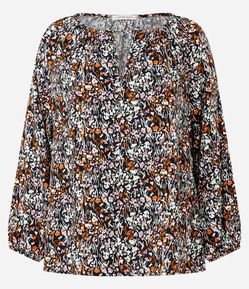 Blusa Regular em Sarja com Decote V e Estampa Floral