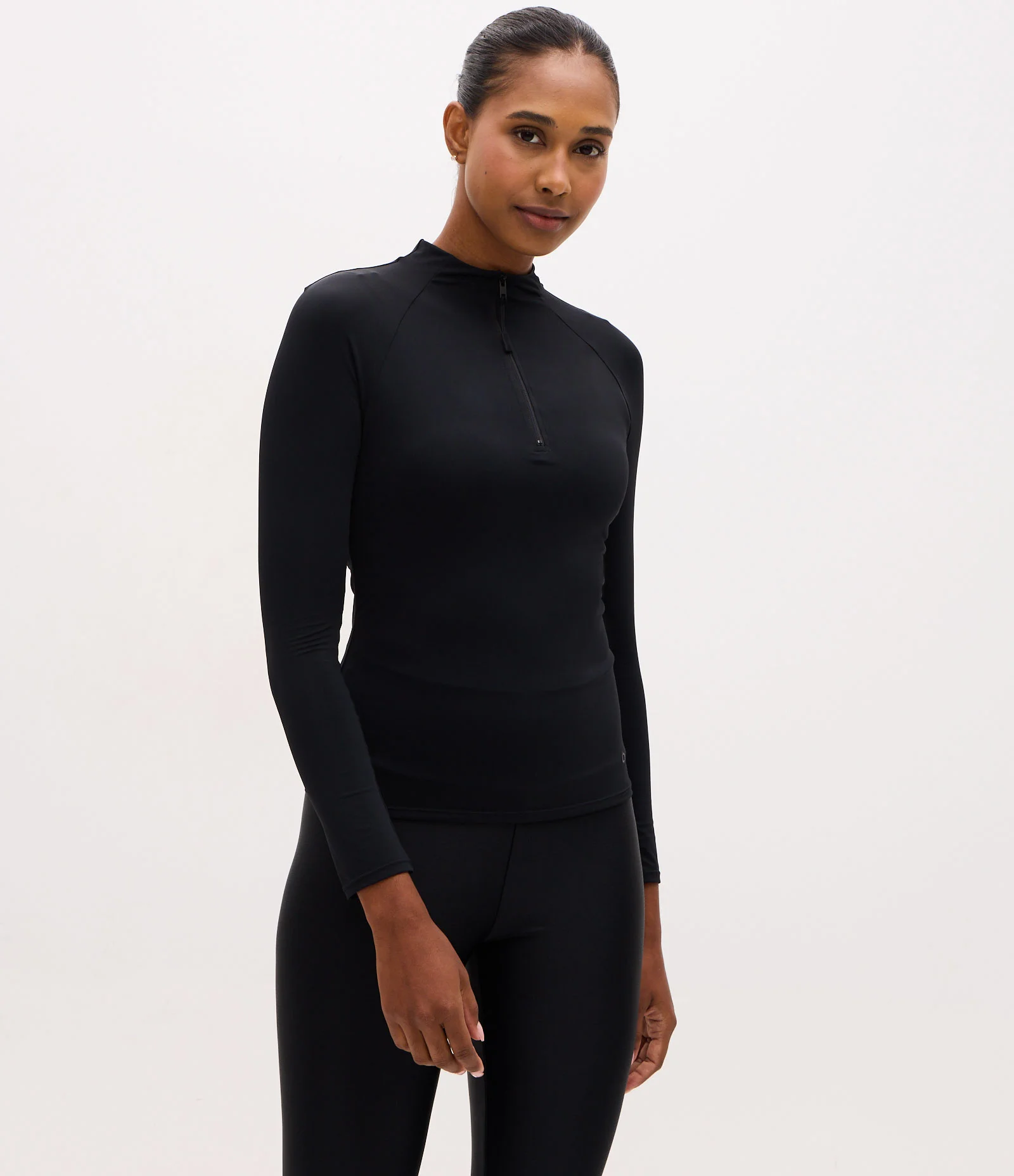 Camiseta Esportiva de Manga Longa e Gola Alta Preto 1