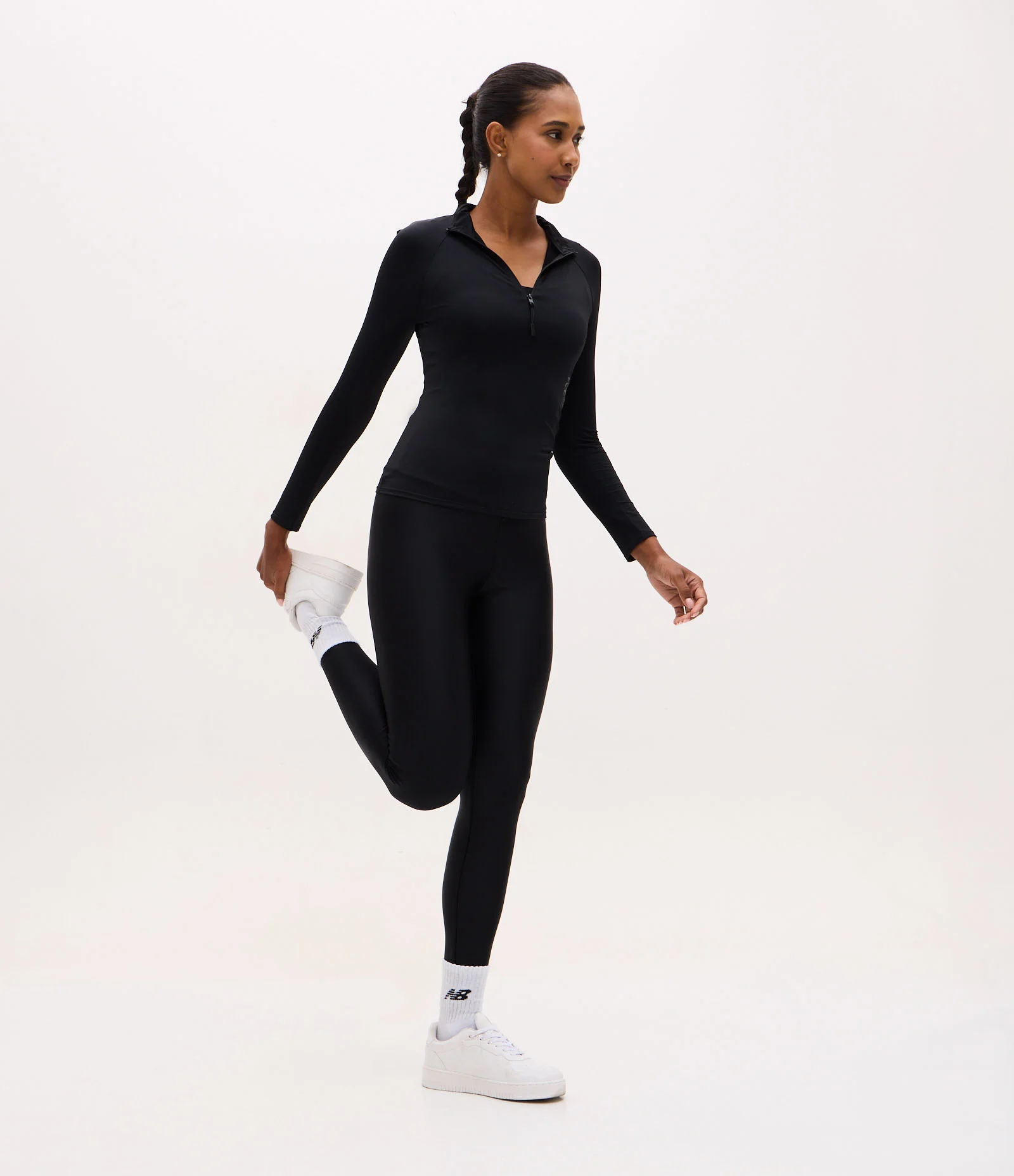 Camiseta Esportiva de Manga Longa e Gola Alta Preto 2